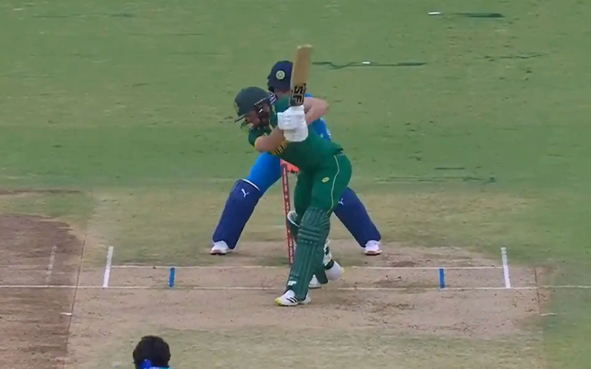 Arundhati Reddy during her bowling action [x.com] 