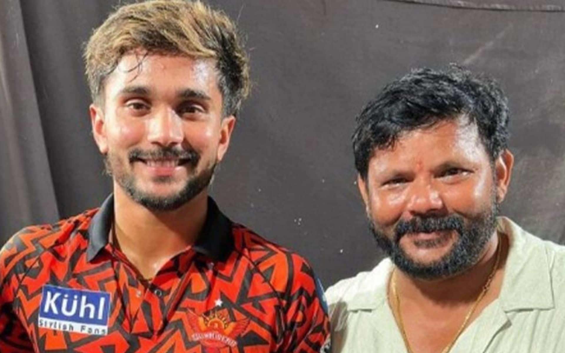Nitish Reddy with his dad after SRH game in IPL 2024 (X.com)