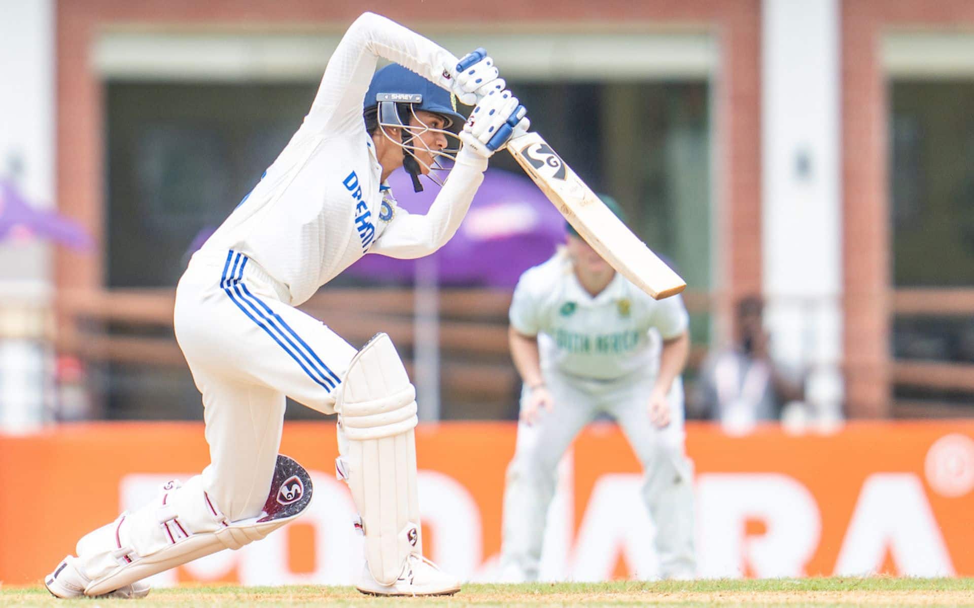 Smriti Mandhana scored unbeaten 64 off 93 balls (x)
