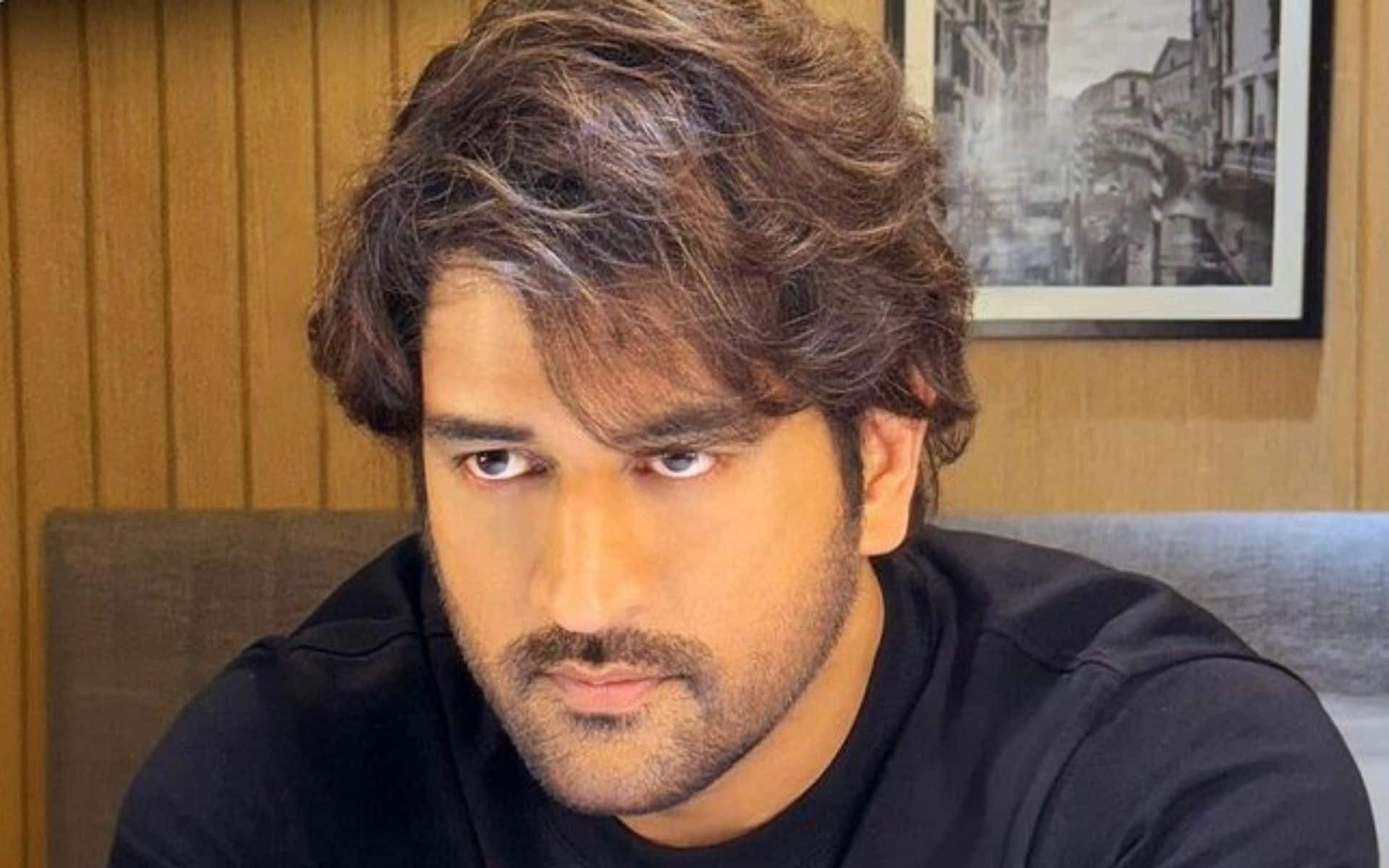 MS Dhoni unveils new hairstyle [Instagram]