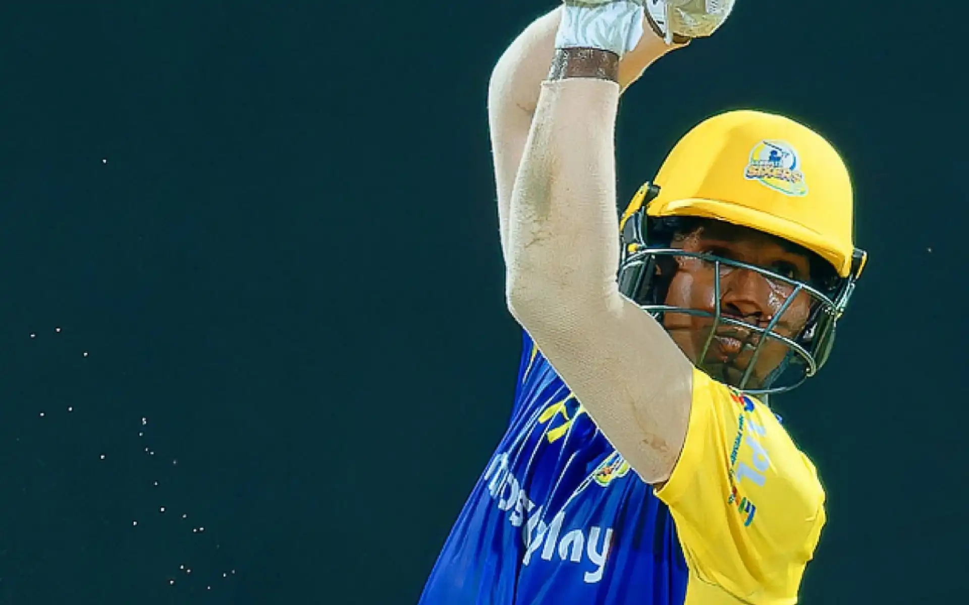 Chamindu Wickramsinghe played a brilliant knock for the Sixers in the first match [X]
