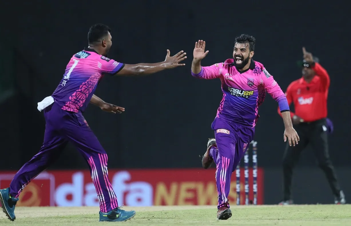 Shadab Khan picked a hattrick in Cololbo Strikers' first LPL 2024 game (Twitter)