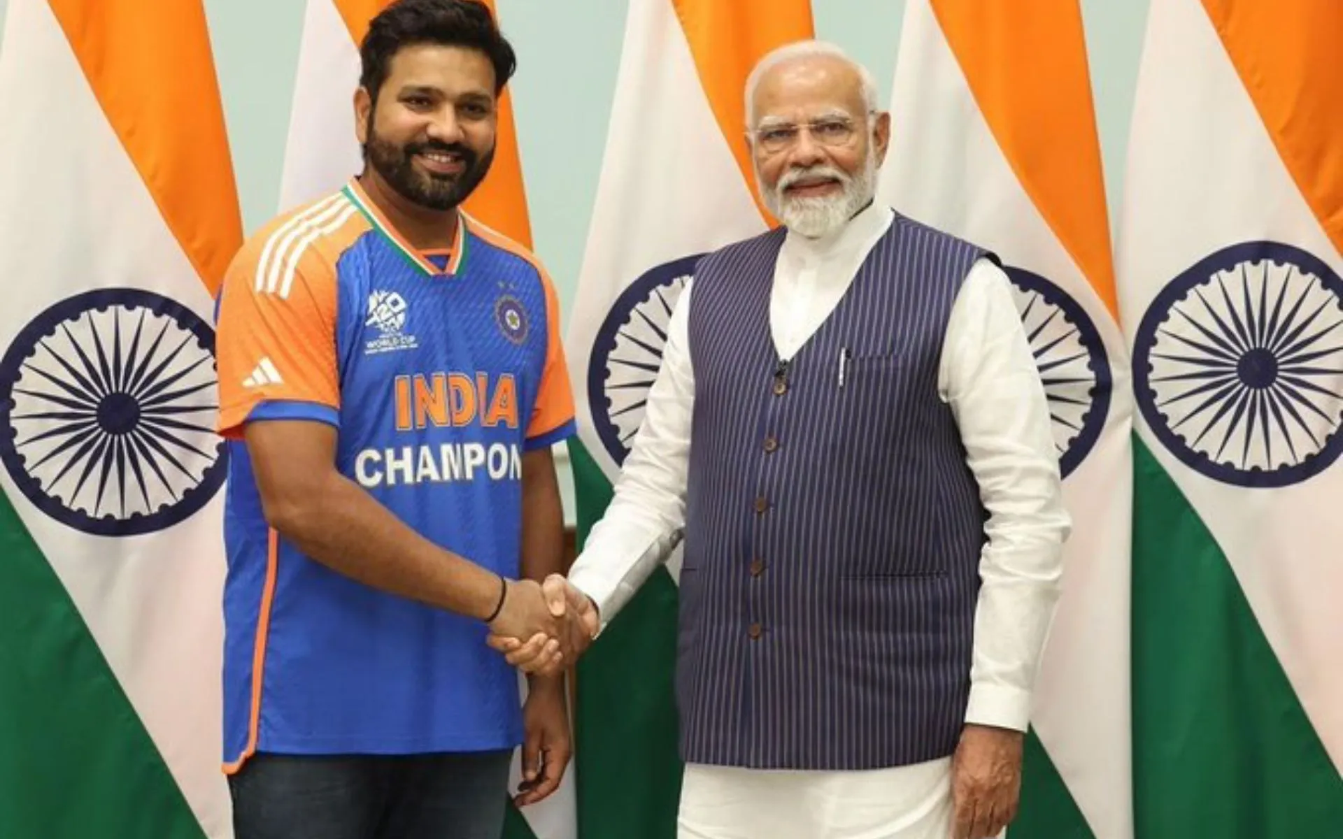 PM Modi & Rohit Sharma- (X.com )