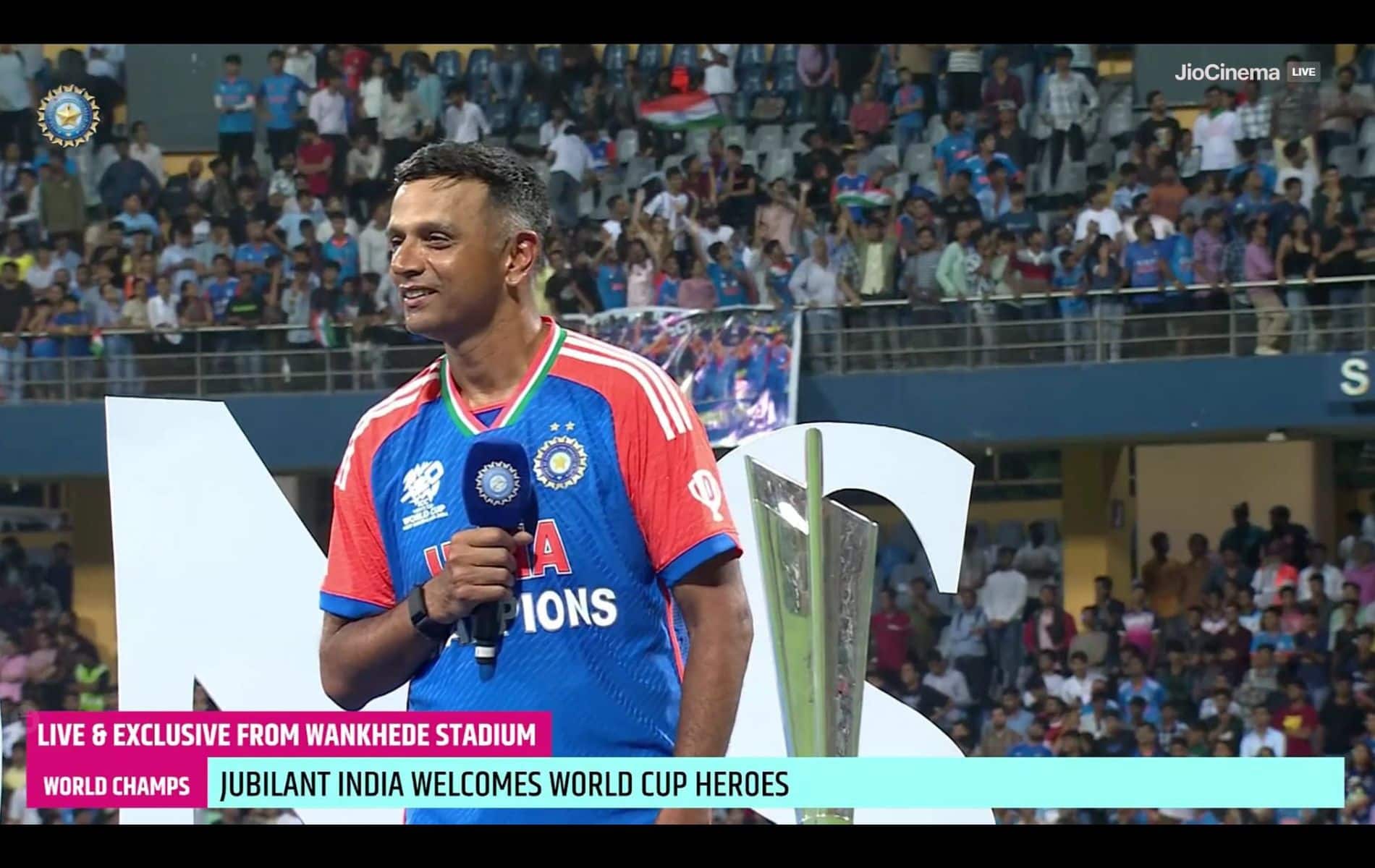 राहुल द्रविड़ ने T20 विश्व कप जीतने के बाद की अपनी भावना के बारे में बताया (X)