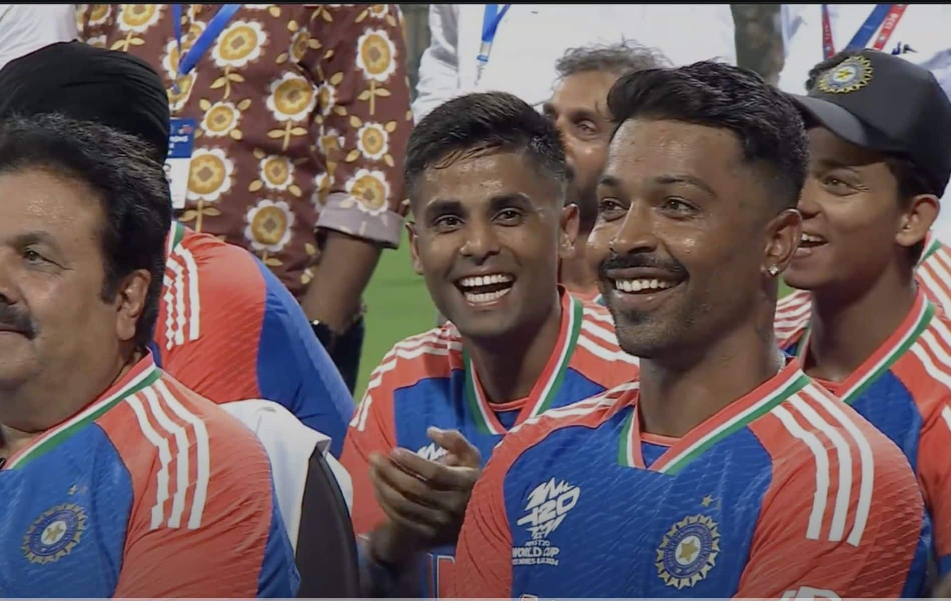 Hardik Pandya smiling hearing Hardik Hardik chants at Wankhede (X.com)