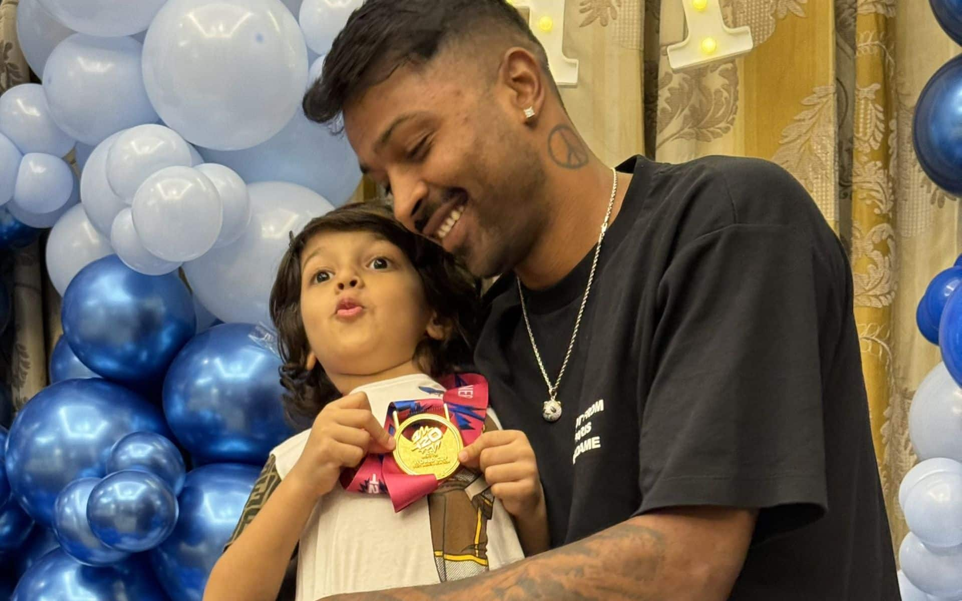 Hardik Pandya reunited with sone Agastya after T20 World Cup victory (X.com)