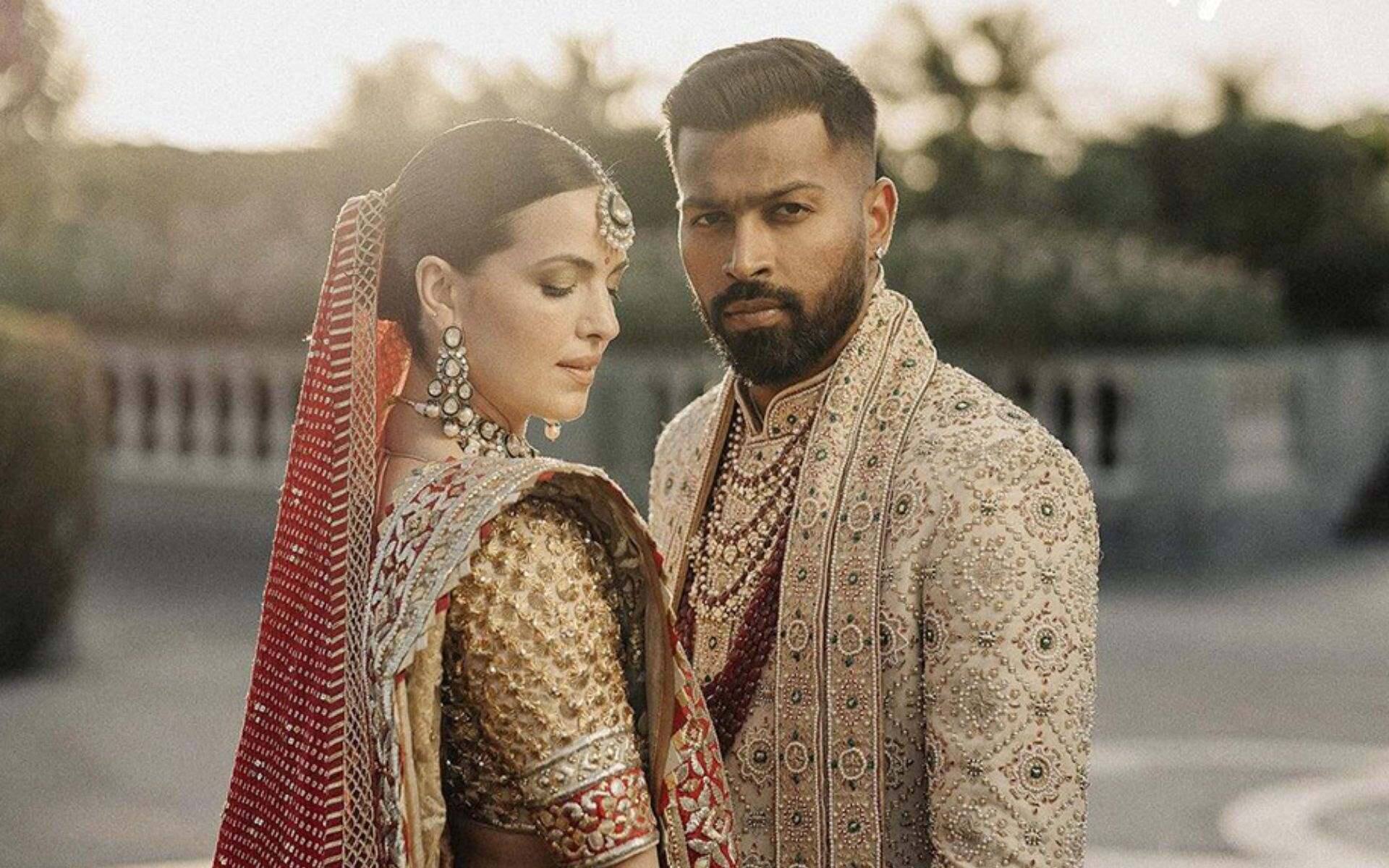 Hardik & Natasa's look from Indian ceremony during the renewal of their wedding vows (Instagram)