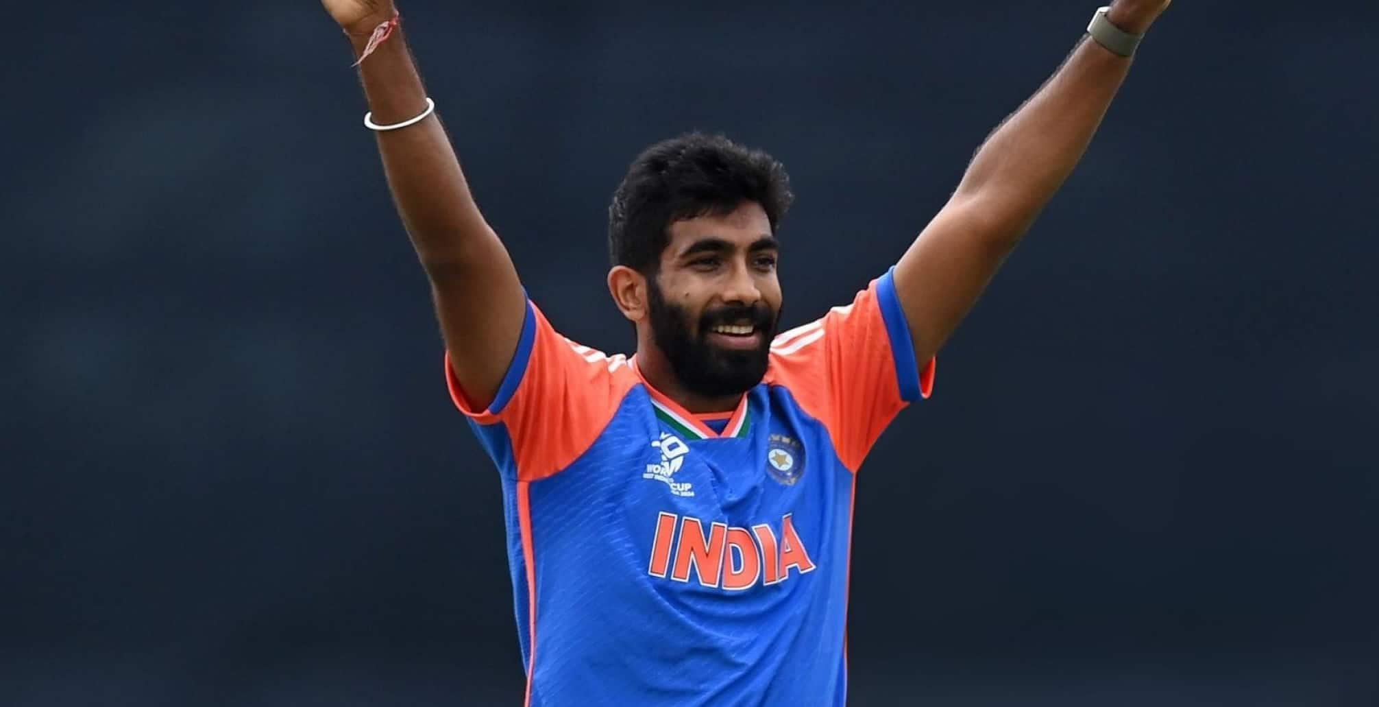 Mohammed Shami ignores Bumrah as number 1 Indian bowler [X]
