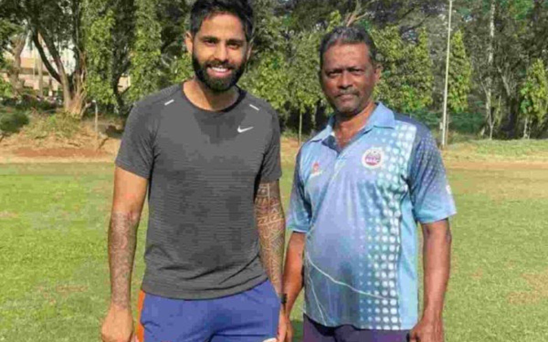 Suryakumar Yadav with his childhood coach (X.com)