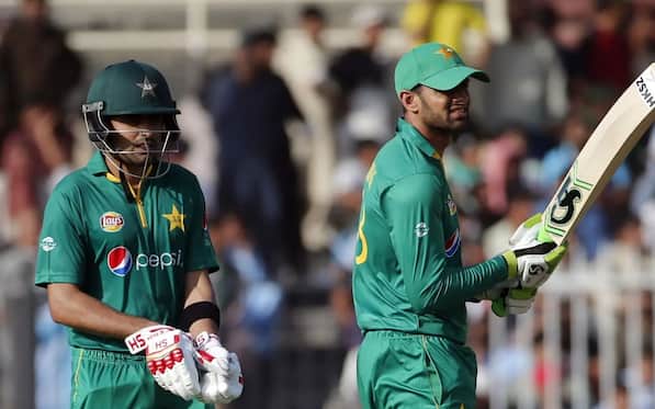 'It's A Downtime...': Shoiab Malik Gives His Verdict On Babar Azam's Captaincy