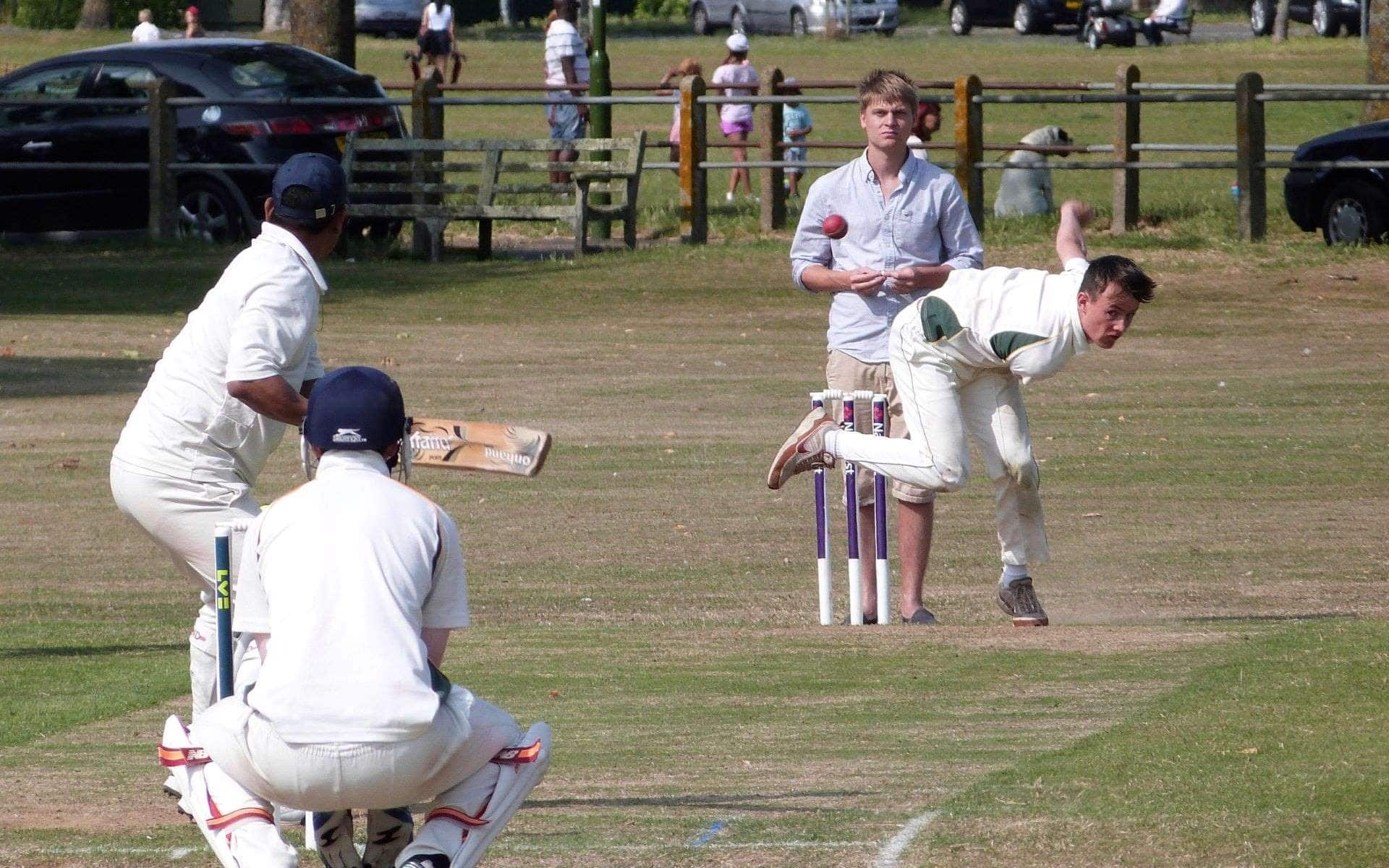 Southwick and Shoreham Cricket Club has banned six-hitting (Twitter)