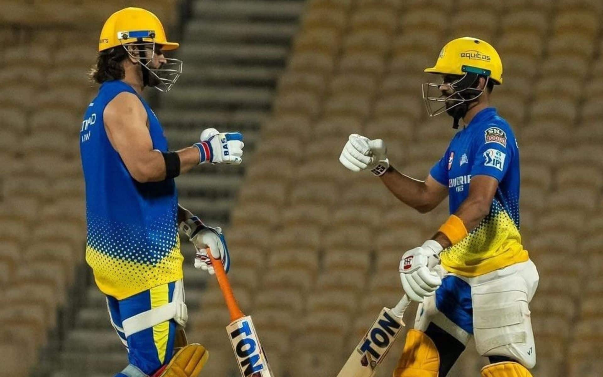 MS Dhoni and Ruturaj Gaikwad during IPL 2024 practice session [X]