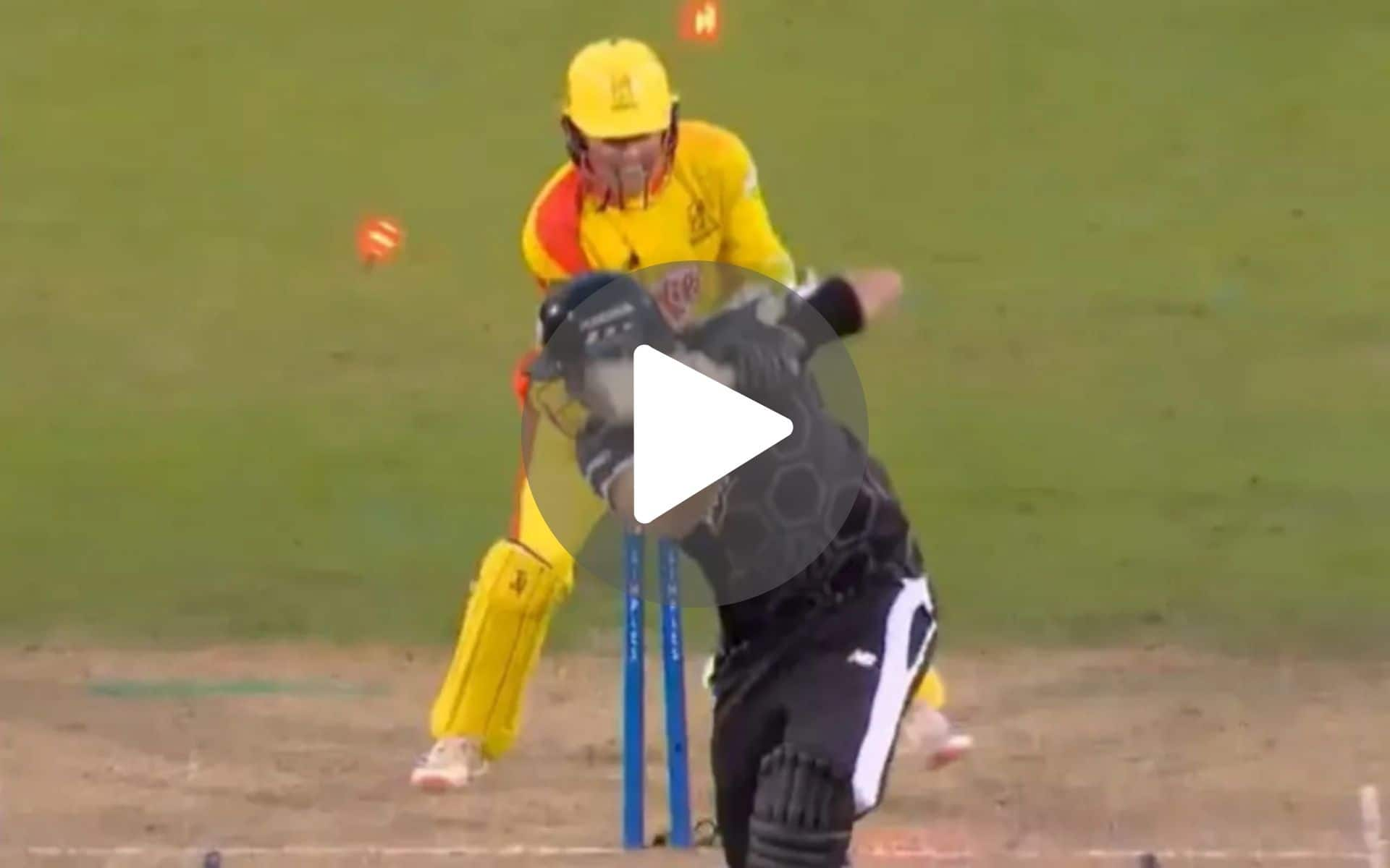 [Watch] Imad Wasim Castles Overton For Duck With A Beauty In The Hundred 2024