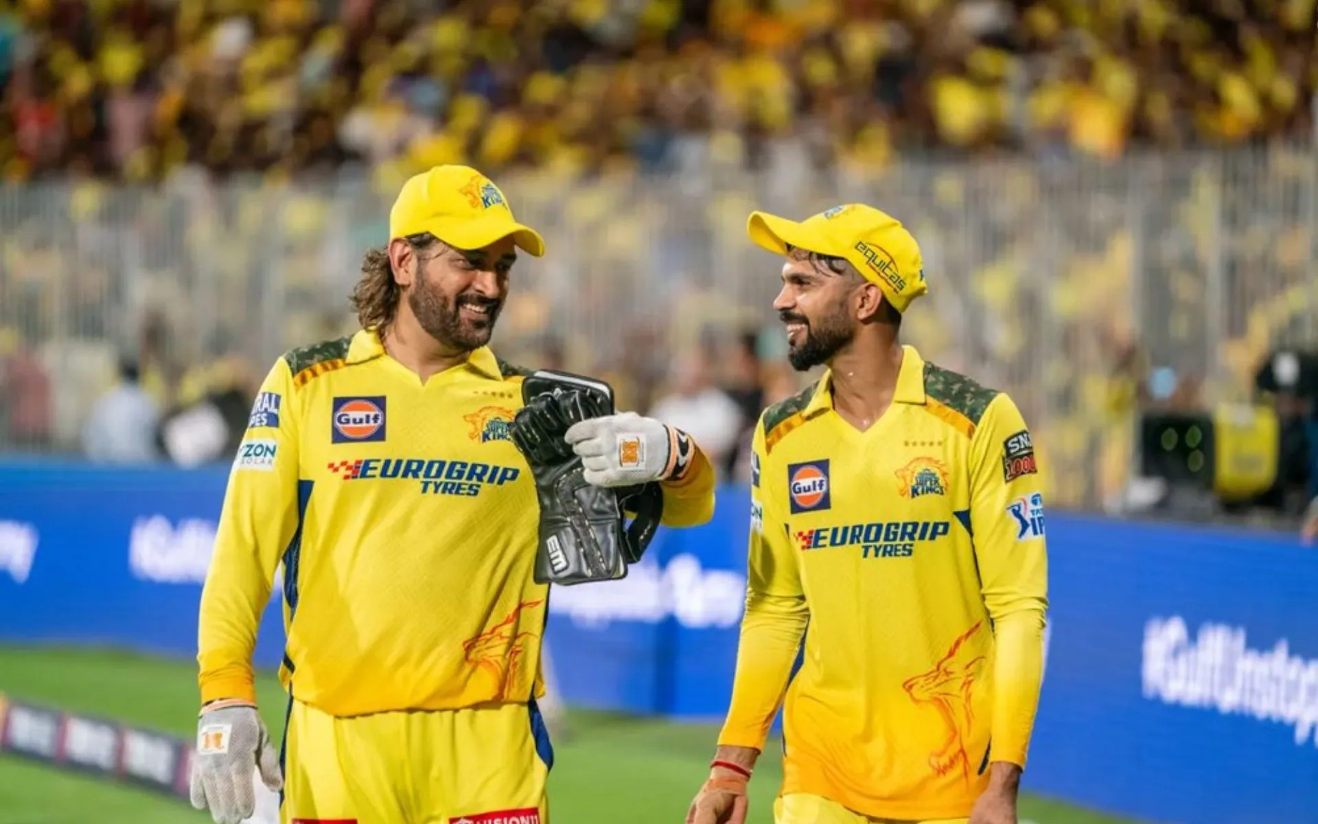 MS Dhoni and Ruturaj Gaikwad (x)