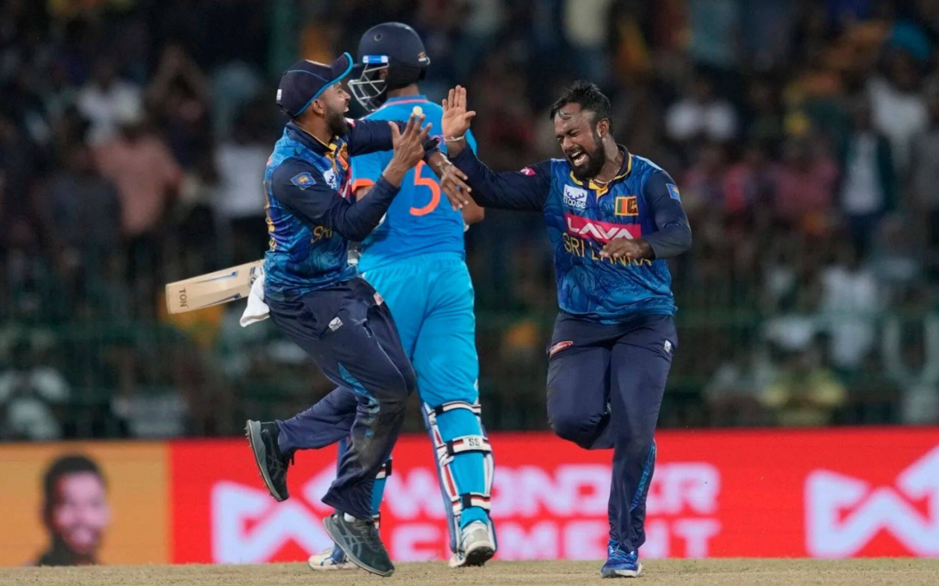 Charith Asalanka celebrating an Indian wicket in the second ODI (AP)