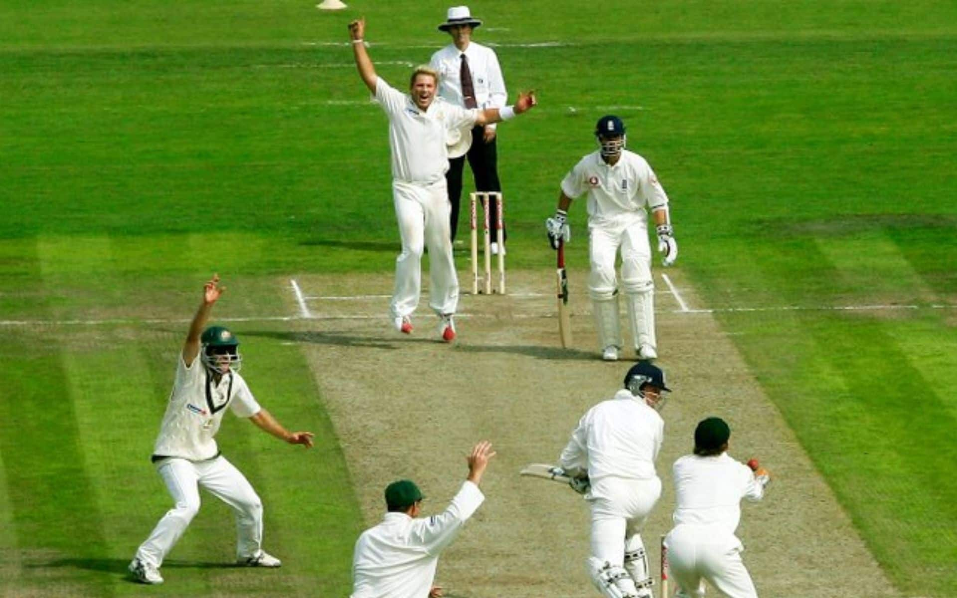 Shane Warne dismissing Treschothich in the Third Ashes Test at Manchester [X]