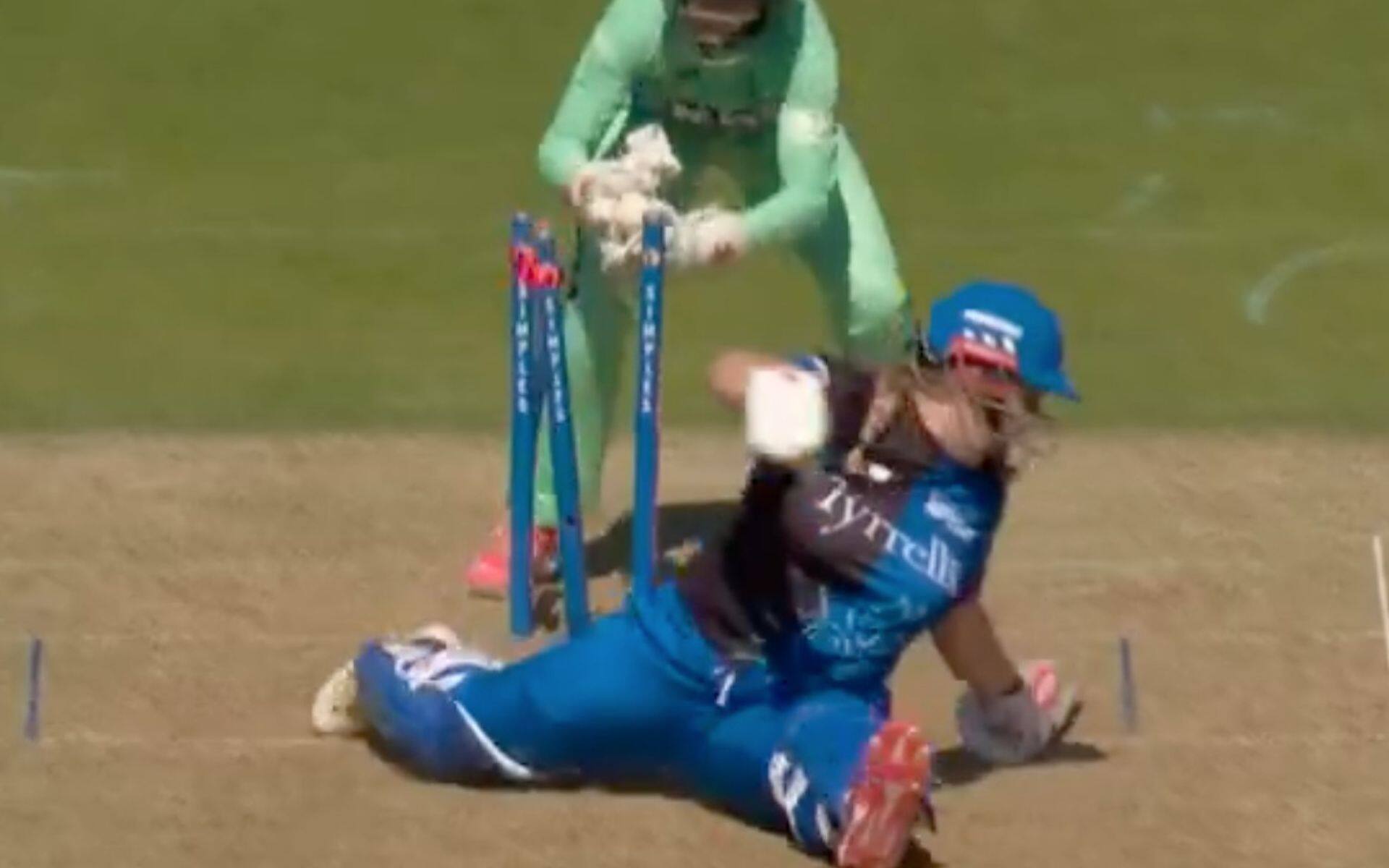 Lauren Winfield-Hill's Dhoni-Esque Stumping [X.com]