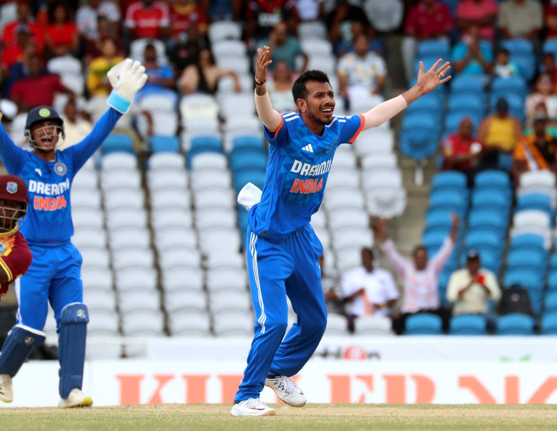 Chahal to play for Northamptonshire [X]
