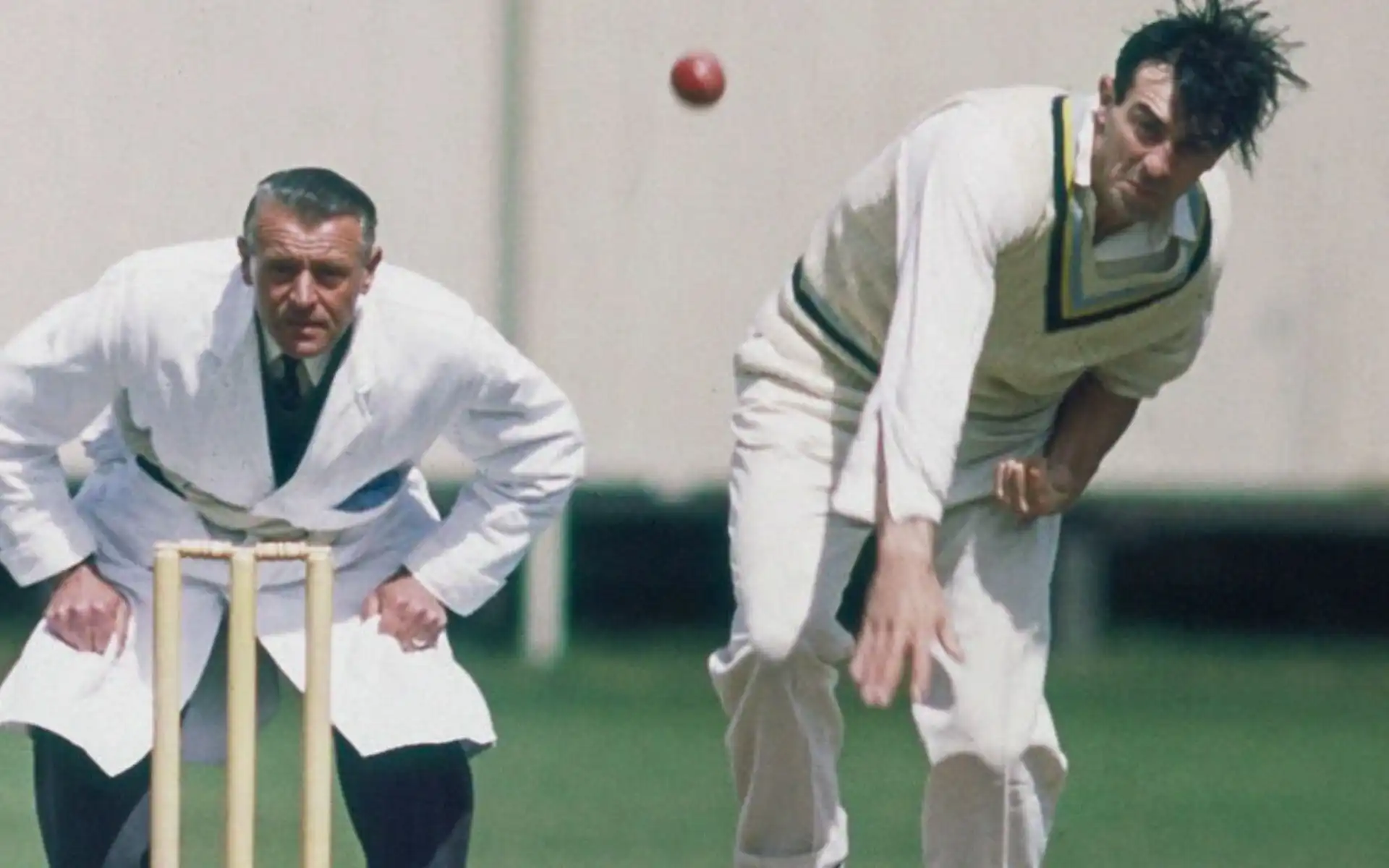 Fred Trueman in action for Yorkshire in 1961 [X]