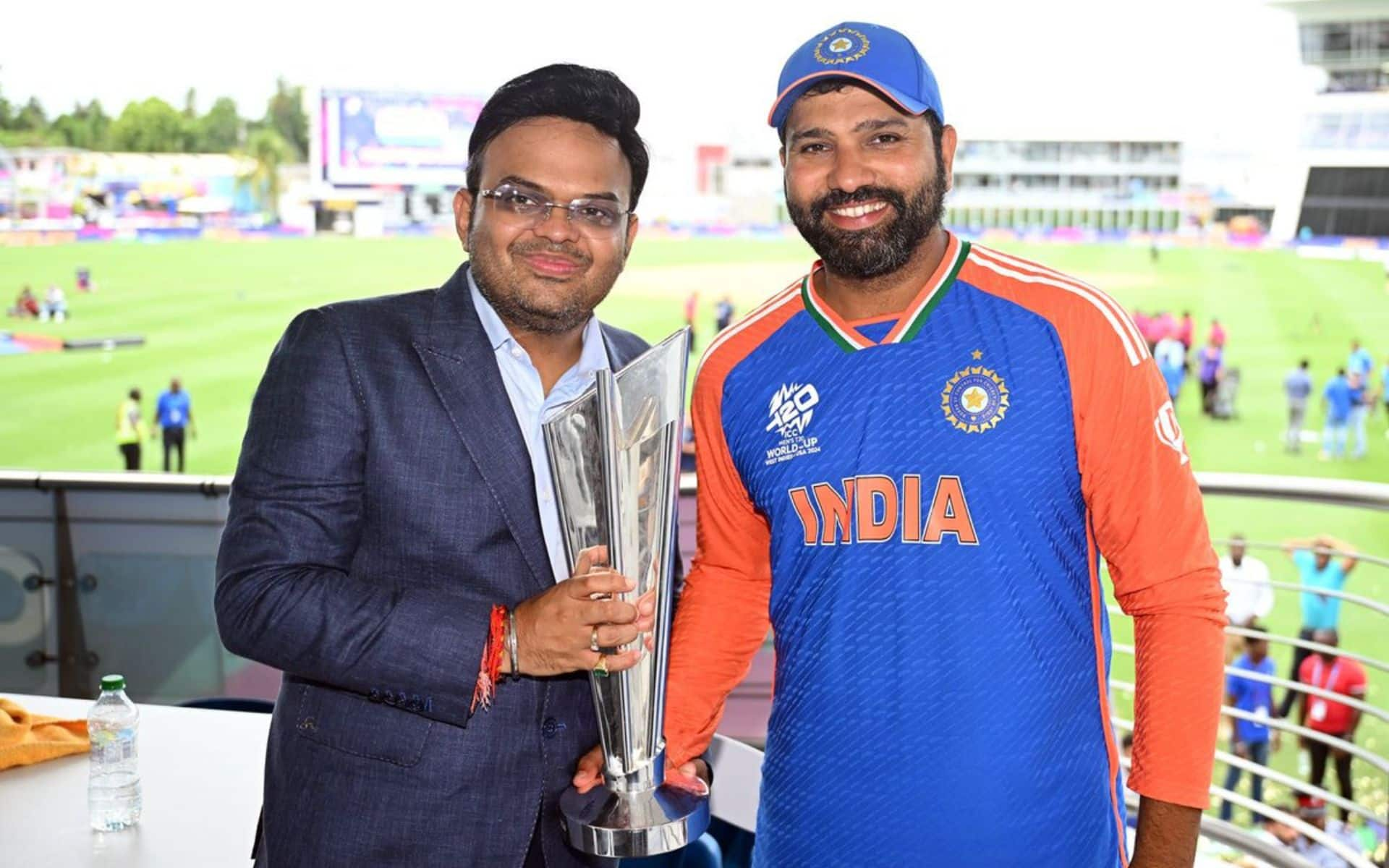 Jay Shah with Rohit Sharma [X]