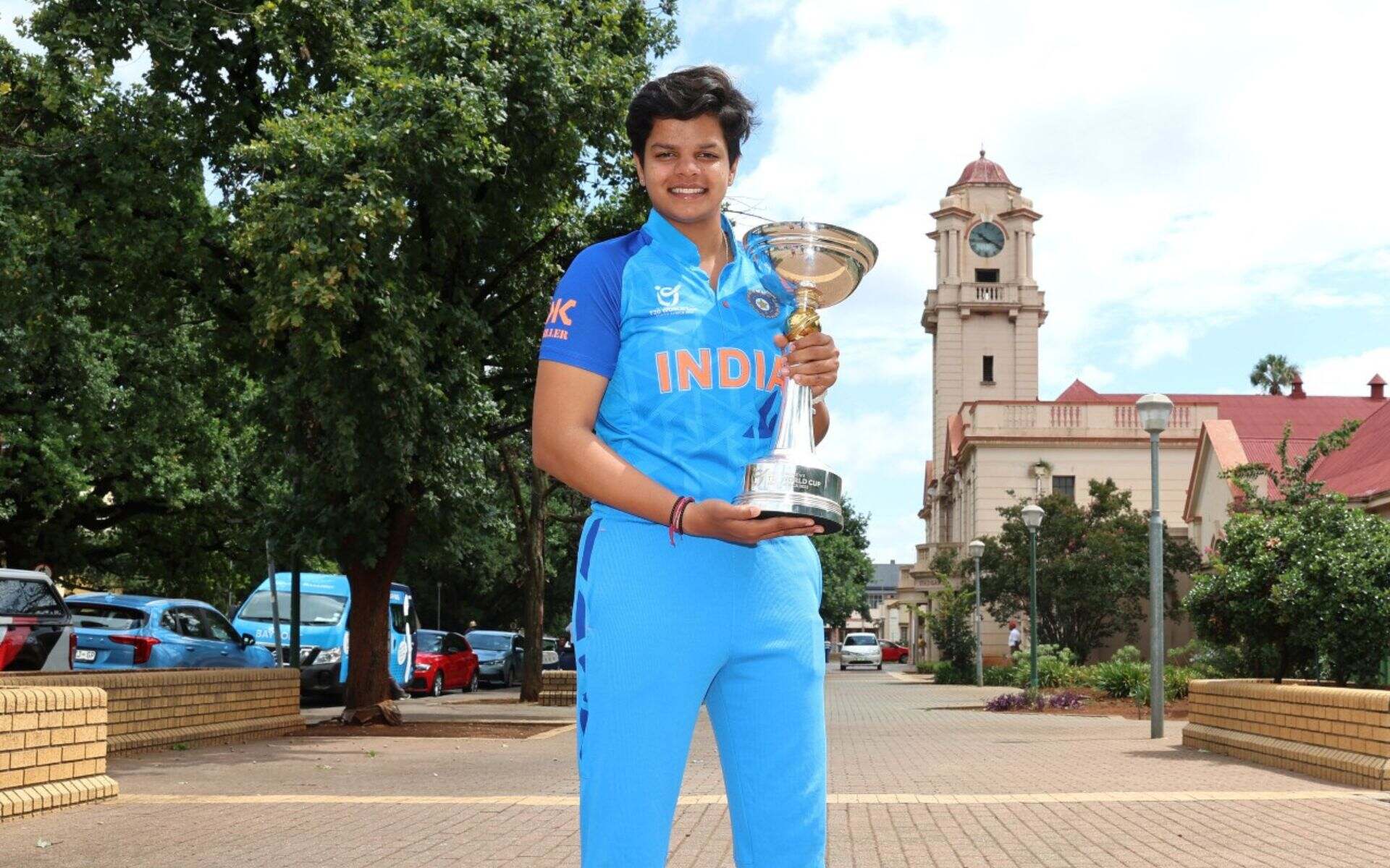 Shafali Verma holding Under-19 Women's T20 World Cup trophy (X.com)