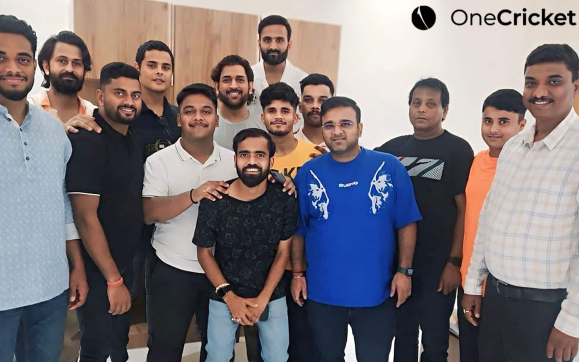 MS Dhoni Spotted Enjoying Leisurely Time With Old Friends In Ranchi; Check Pics