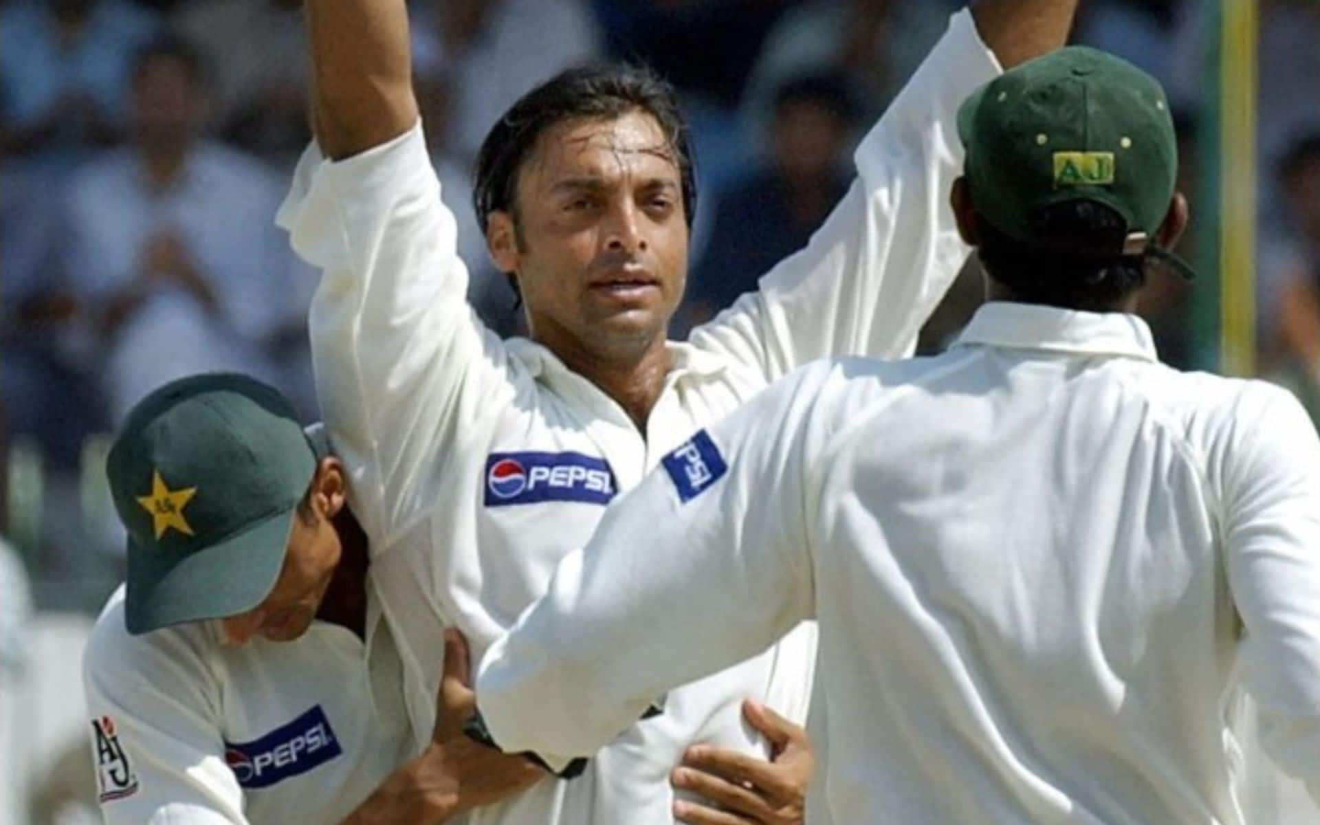 Shoaib Akhtar in 2003 against Bangladesh (x.com)