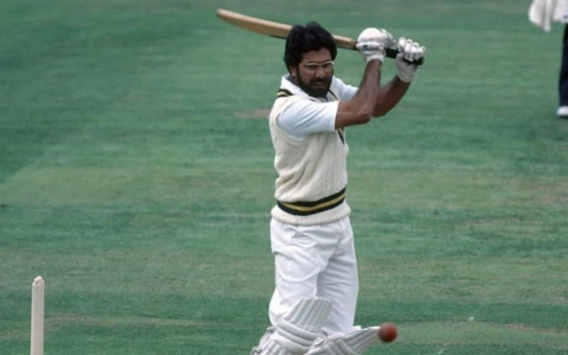 Zaheer Abbas played a stunning knock of 240 vs England in 1974 (X)