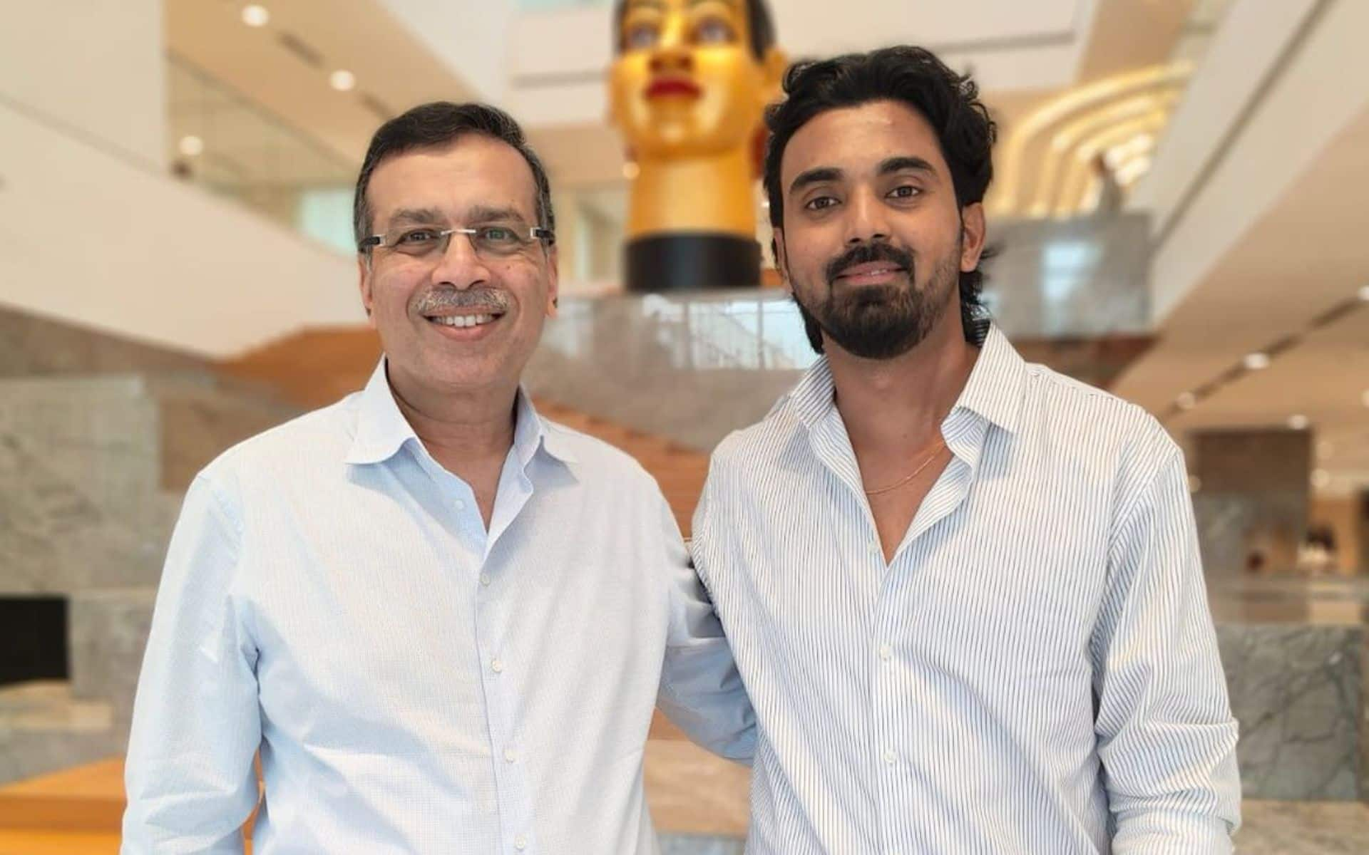 KL Rahul and Sanjiv Goenka- (X.com)