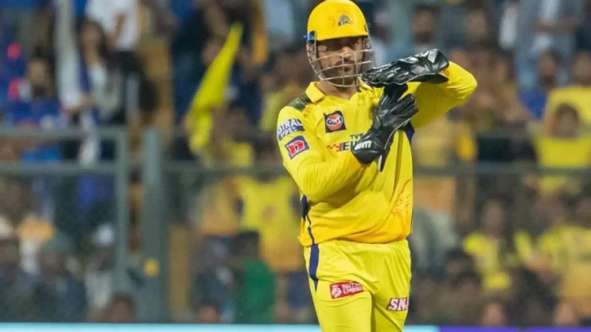 'MS Dhoni Is Very Accurate,' - Famous Indian Umpire Hails CSK Legend For DRS Accuracy