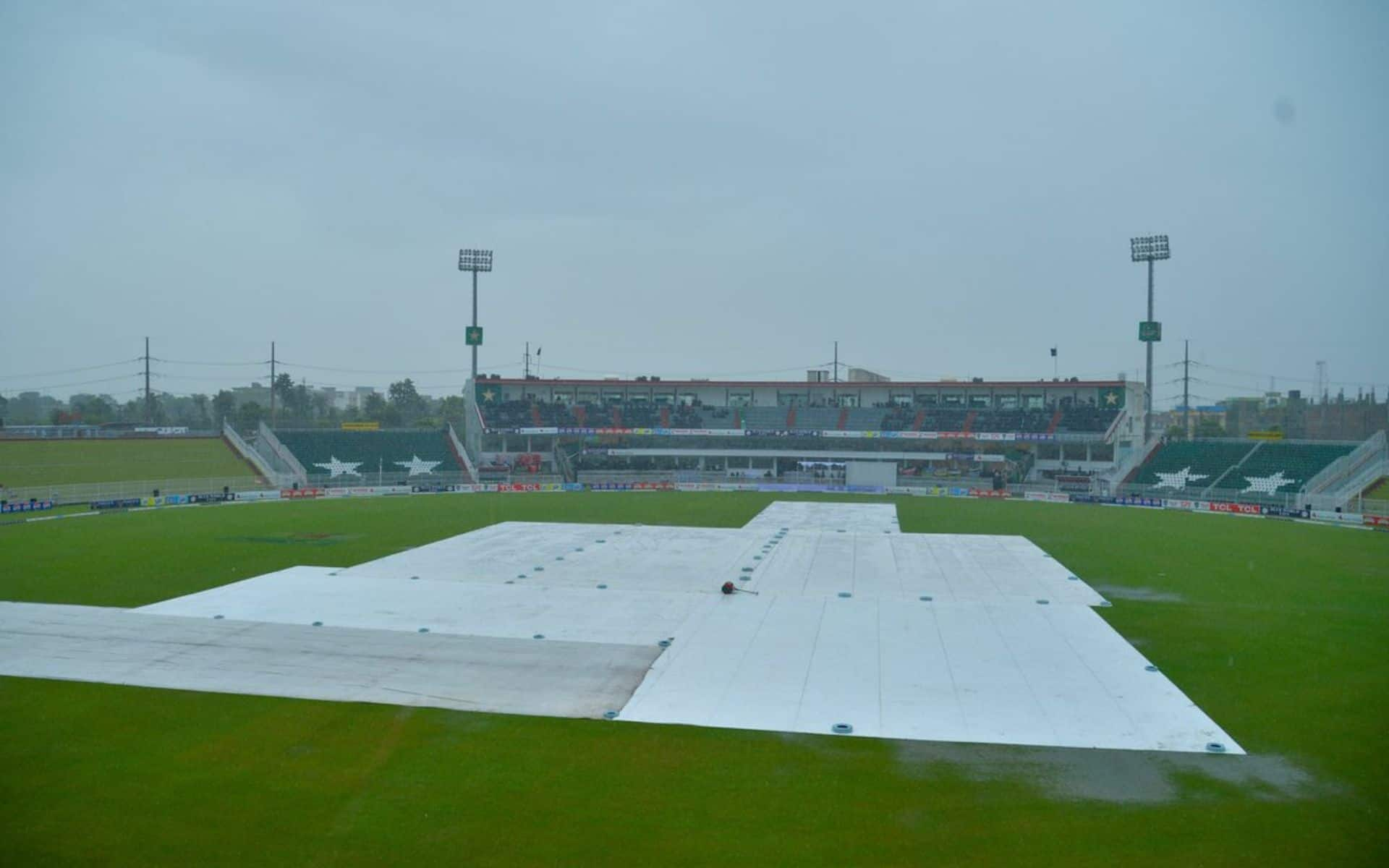 Pictures from the Rawalpindi Stadium [X]