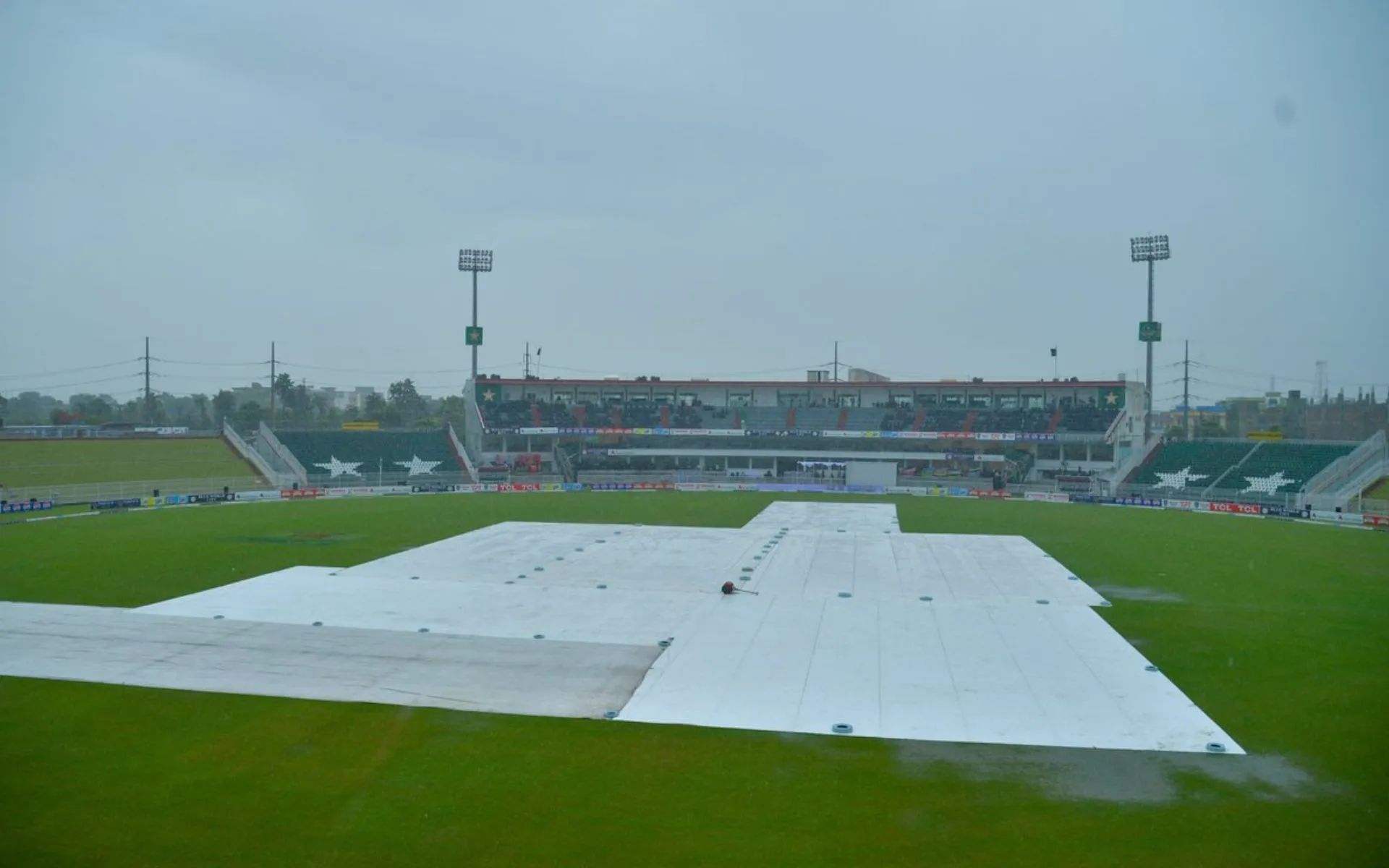 Pictures from the Rawalpindi Stadium [X]