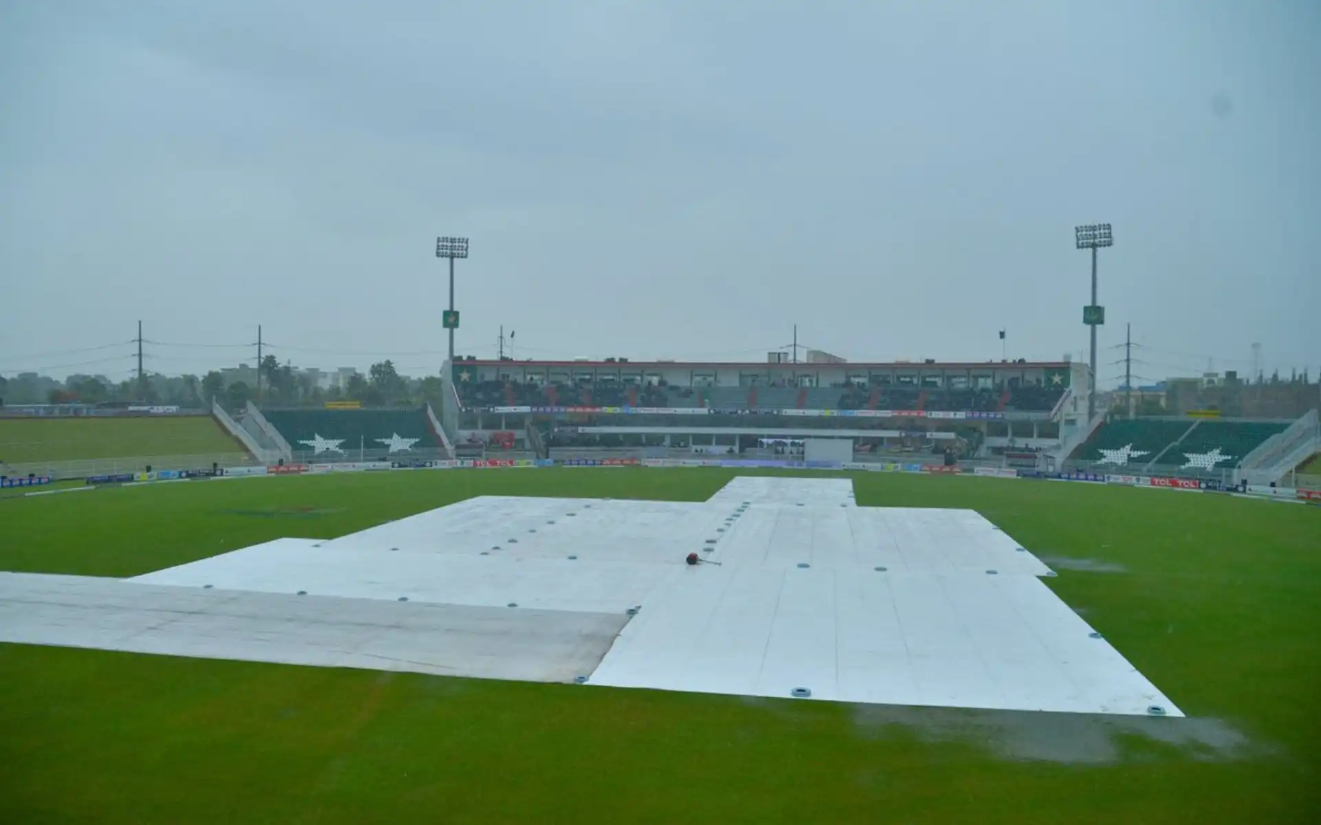 Pictures from the Rawalpindi Stadium [X]