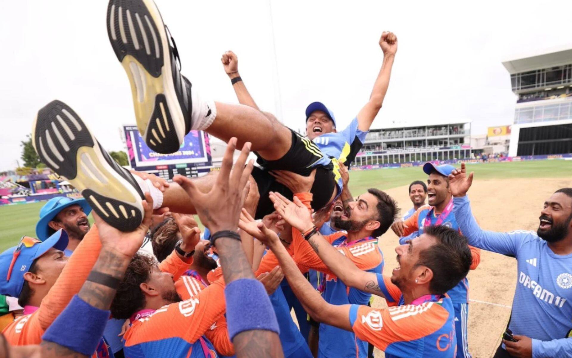 Rahul Dravid celebrating T20 World Cup win with Indian players (x.com)