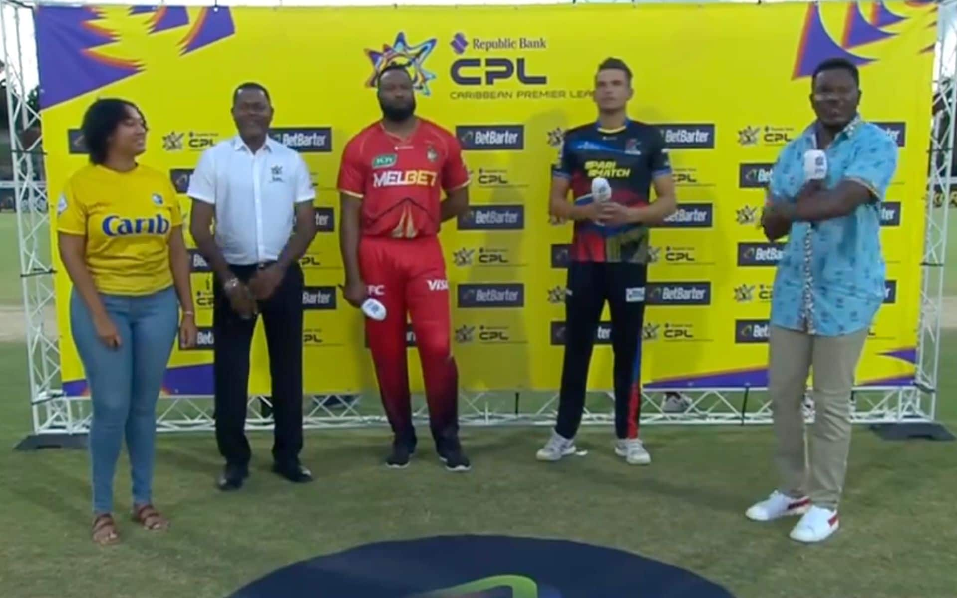 The two captains during the toss [X]