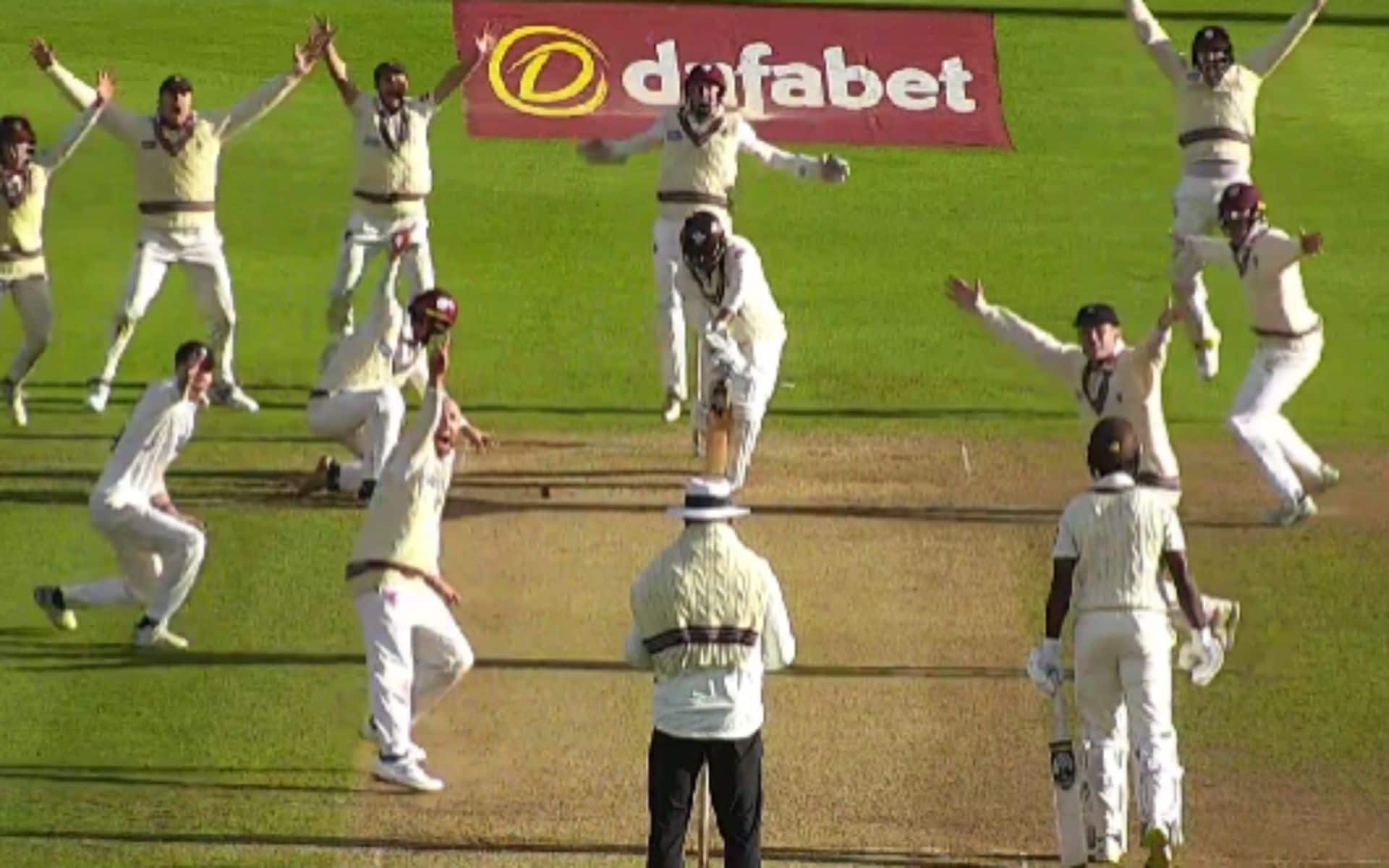 Somerset beat Surrey to keep title hopes alive (X)