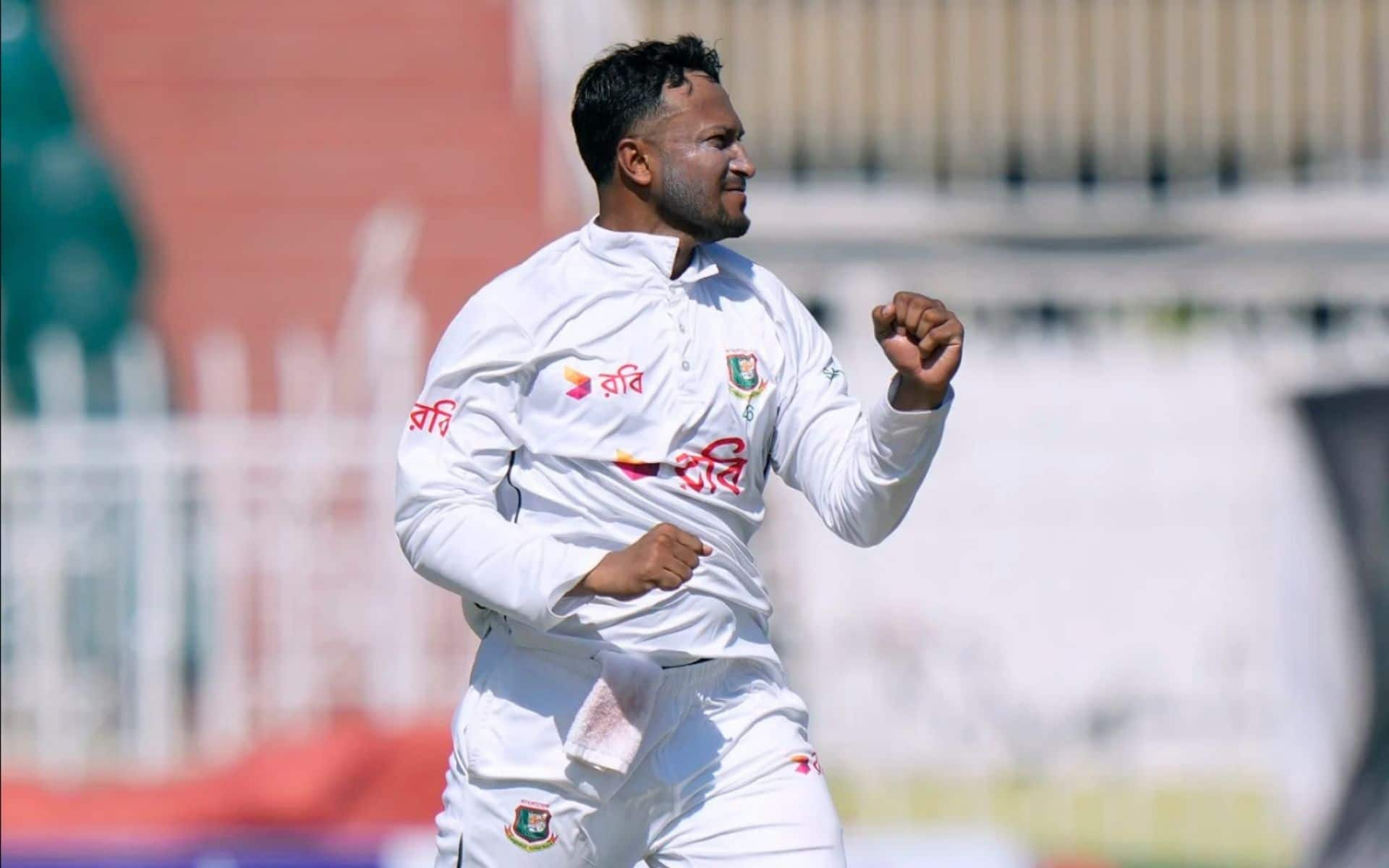 Shakib Al Hasan sniffs a huge Test record (x.com)