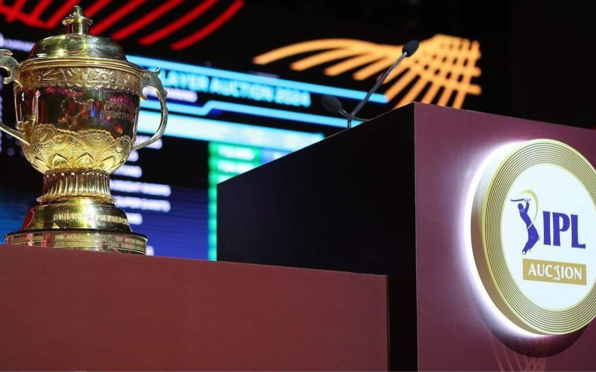 IPL Trophy on the auction table [X]