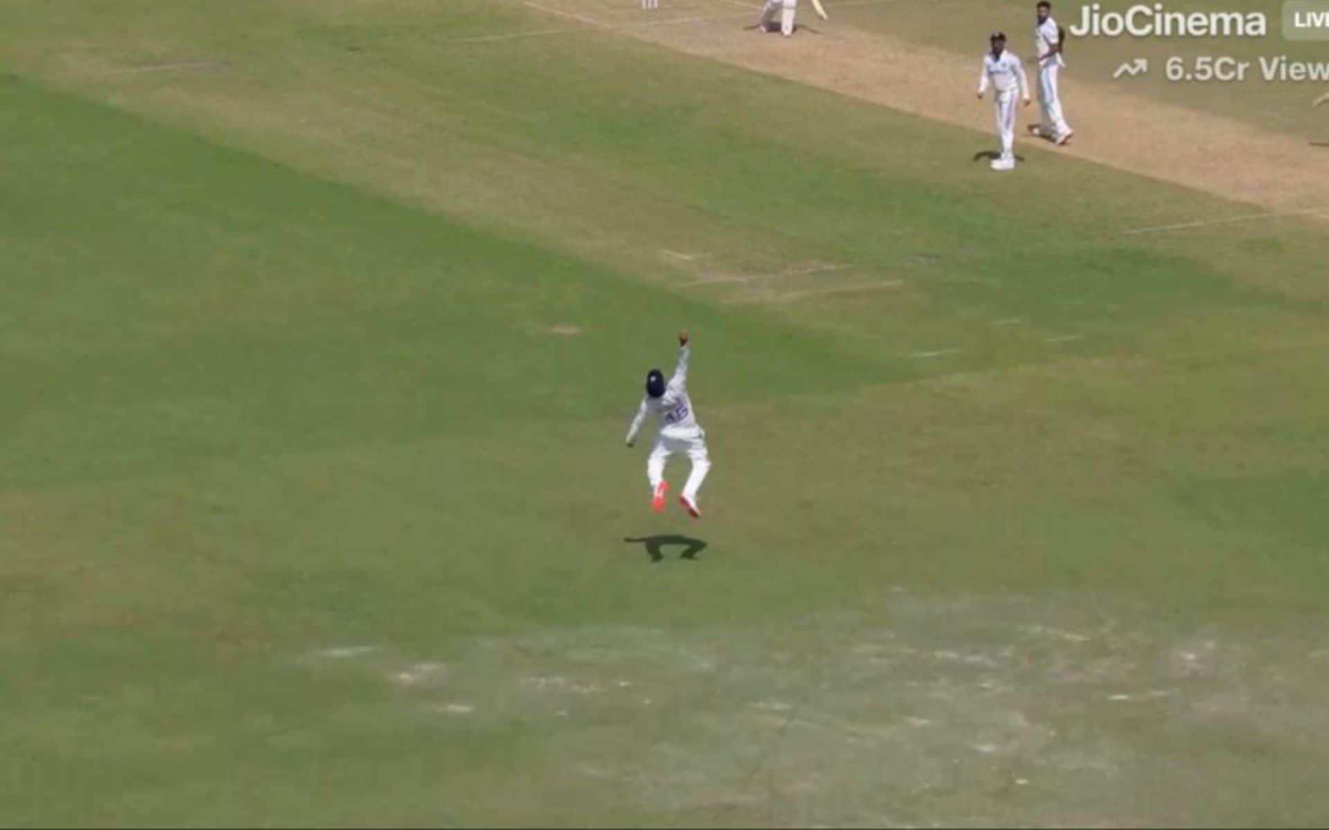 Rohit Sharma took a stunning catch to dismiss Litton Das [Source: @CricCrazyJohns/x.com]