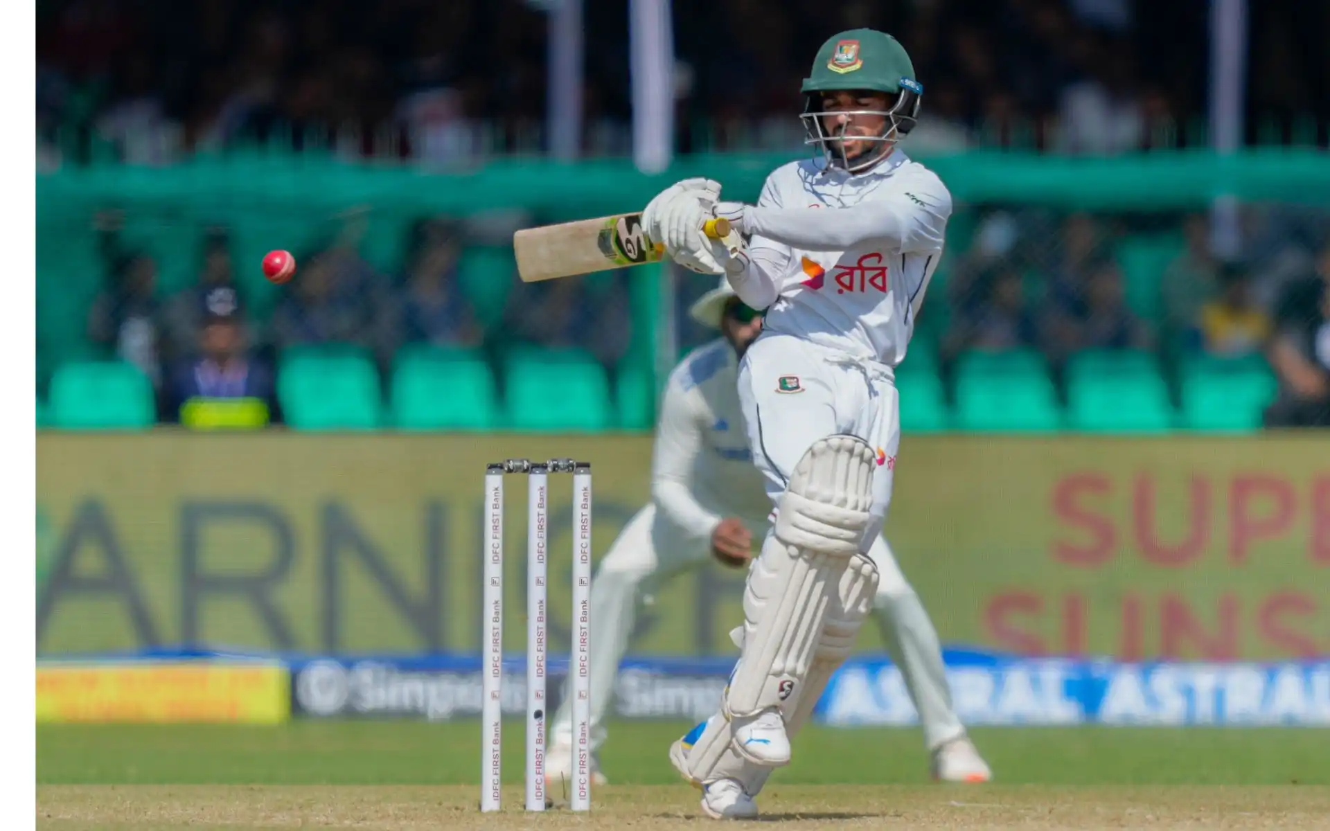 Mominul Haque against India in second Test (Source: PTI)