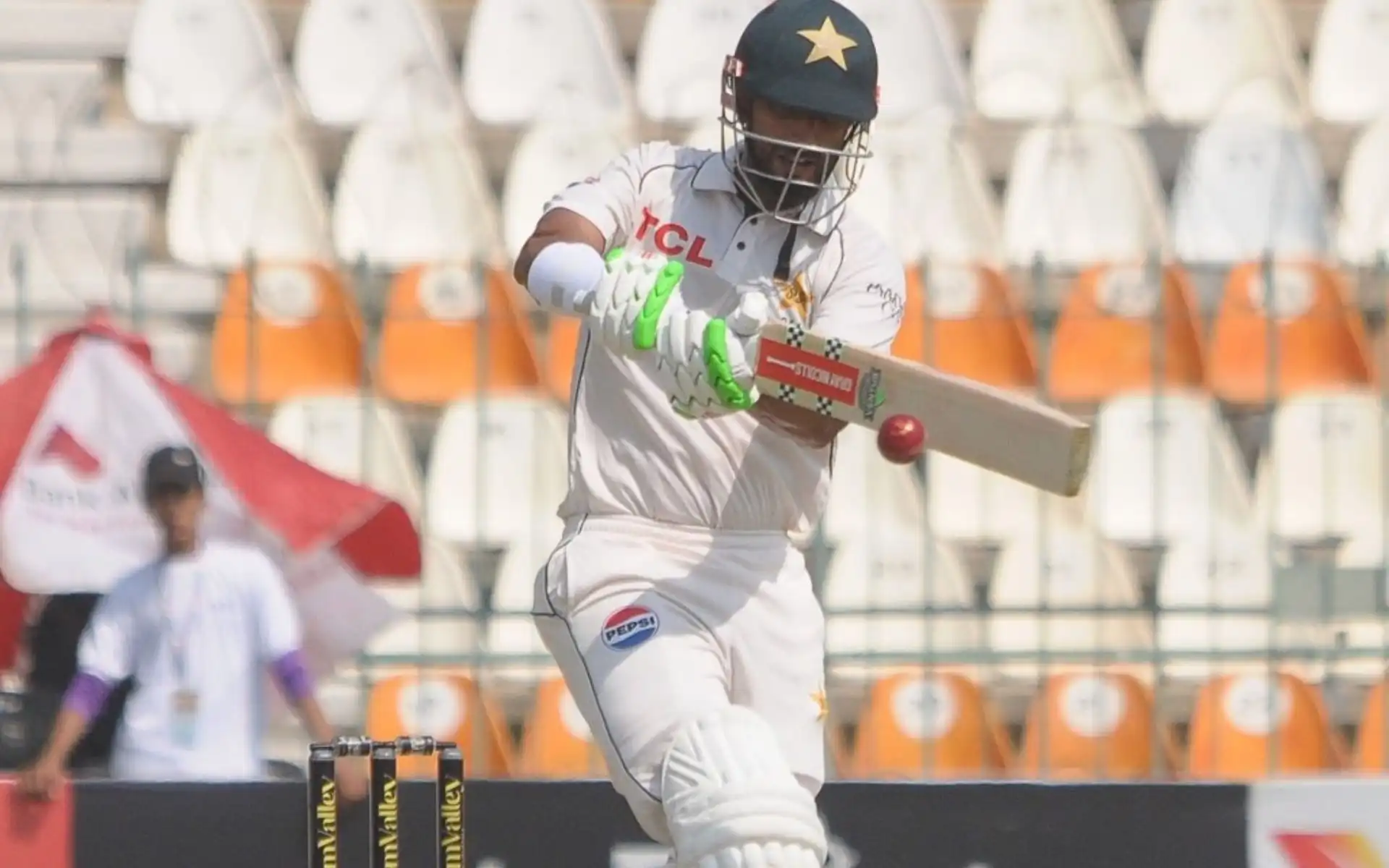 Shan Masood during his knock against England (Source: @dhillow_/X.com)
