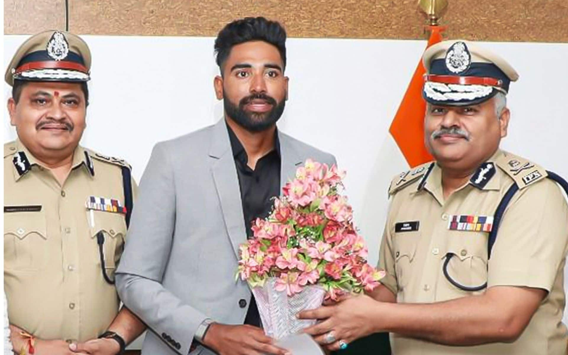 Star Indian Cricketer Mohammed Siraj Appointed DSP By Telangana Government