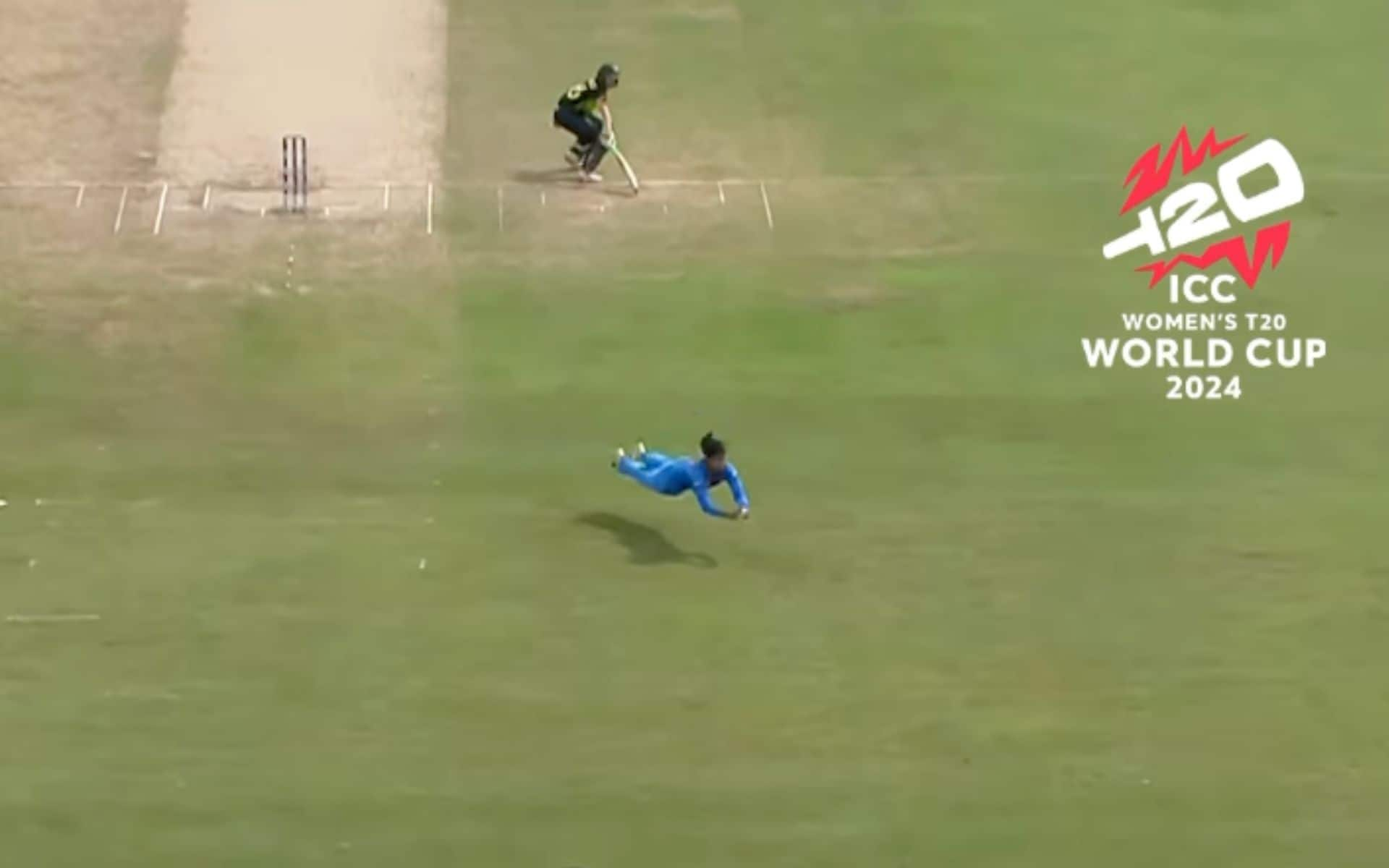 Radha Yadav's Super Catch In 2018 T20 World Cup (@ICC/Instagram)