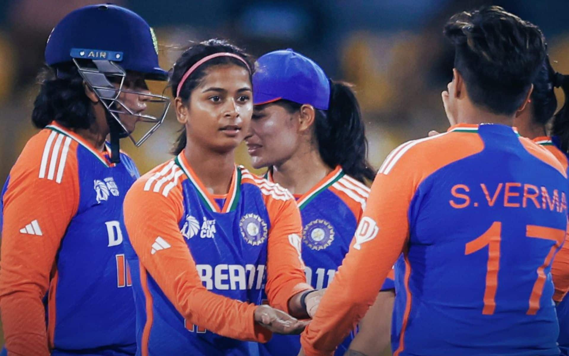 Shreyanka Patil express true emotions after India's T20 World Cup heartbreak (@RCBTweets/X.com)