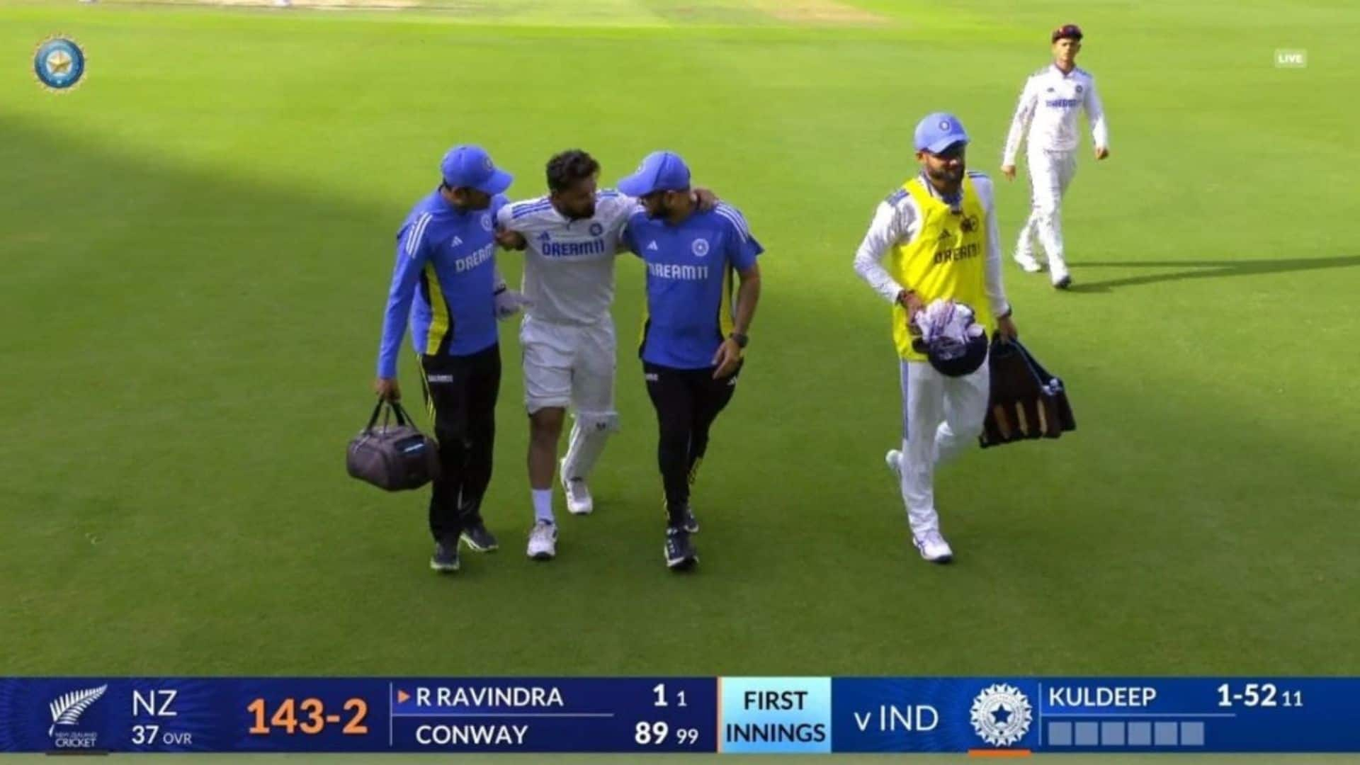 Rishabh Pant walked off the field [Source: @Saabir_Saabu01/X]