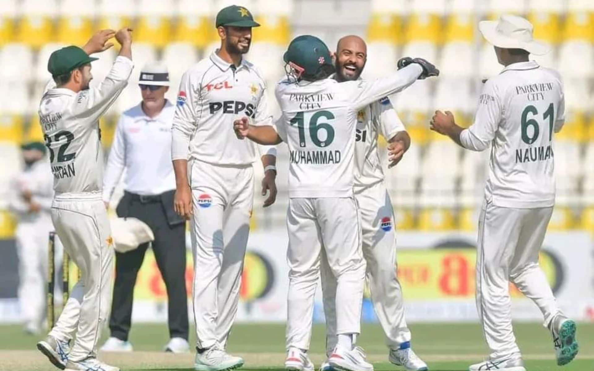 Pakistan defeated England in the second Test (Source: @khattaks528/x.com)