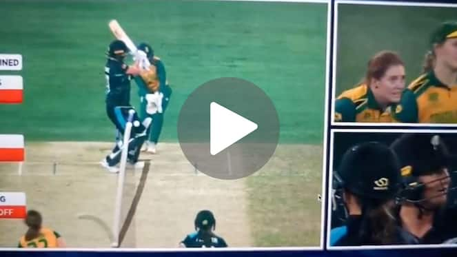 [Watch] Wolvaardt's DRS Masterstroke Pays Off As De Klerk Gets RCB Teammate Sophie Devine