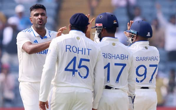 Ravichandran Ashwin Traps Tom Latham With A Chess Move In The 2nd Test At Pune