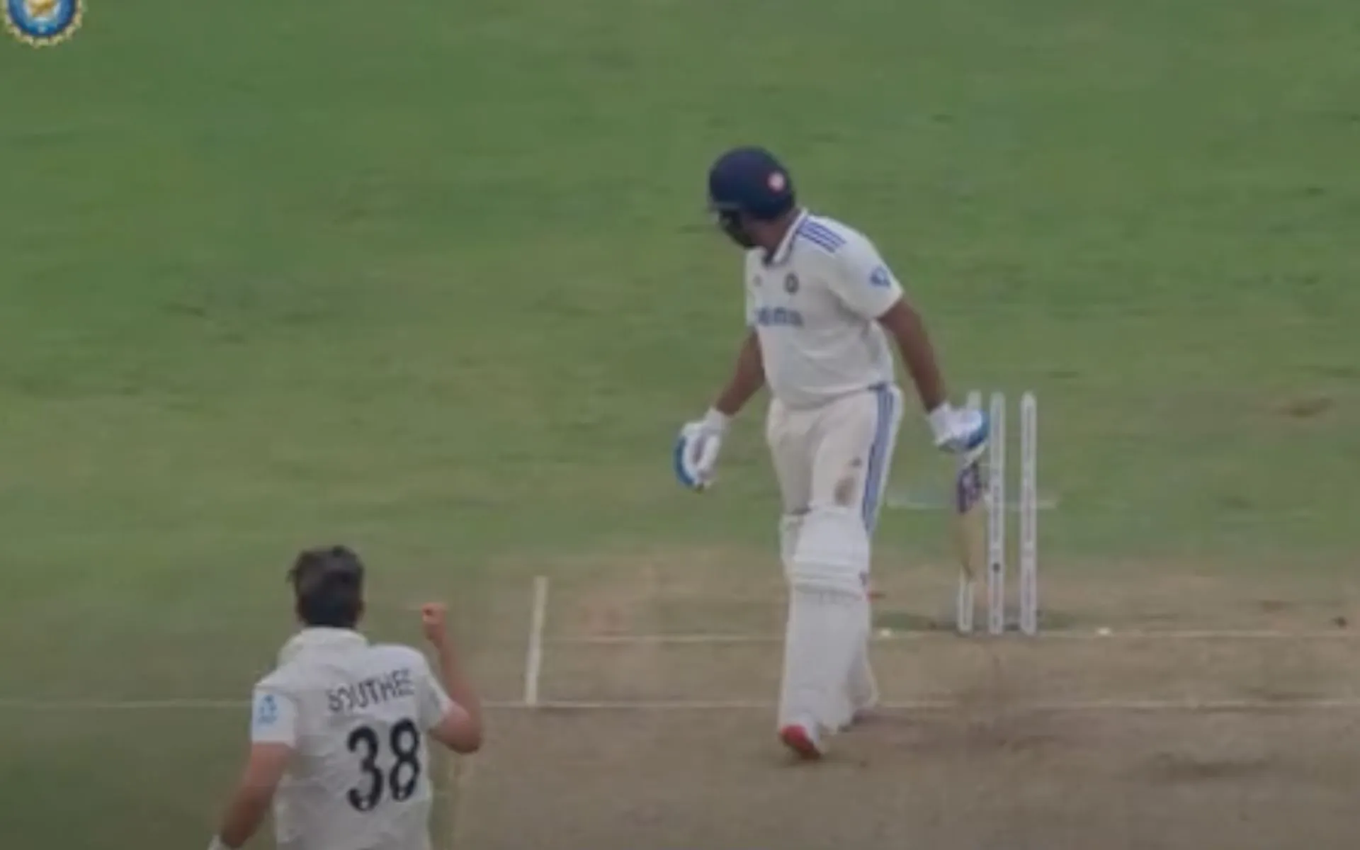 Rohit Sharma's Wicket- (Source: @ScreenGrab)