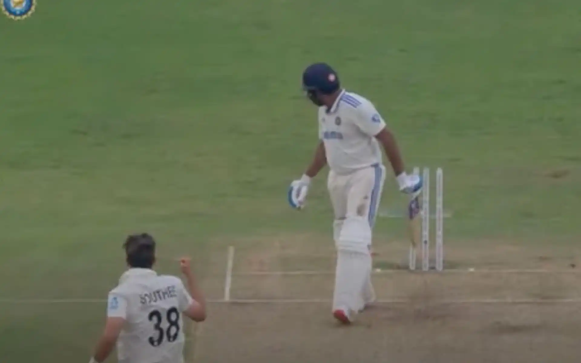 Rohit Sharma's Wicket- (Source: @ScreenGrab)
